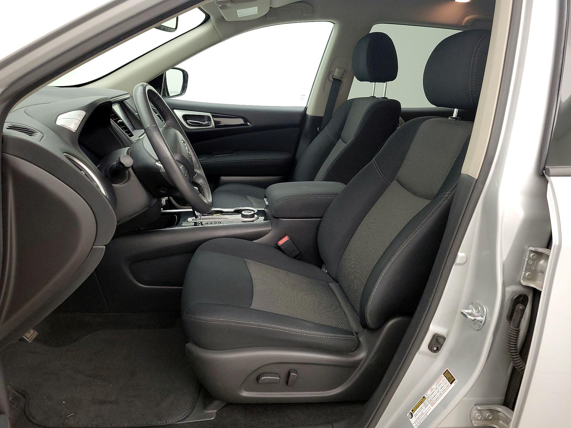 Thumbnail: 2017 Nissan Pathfinder - 11