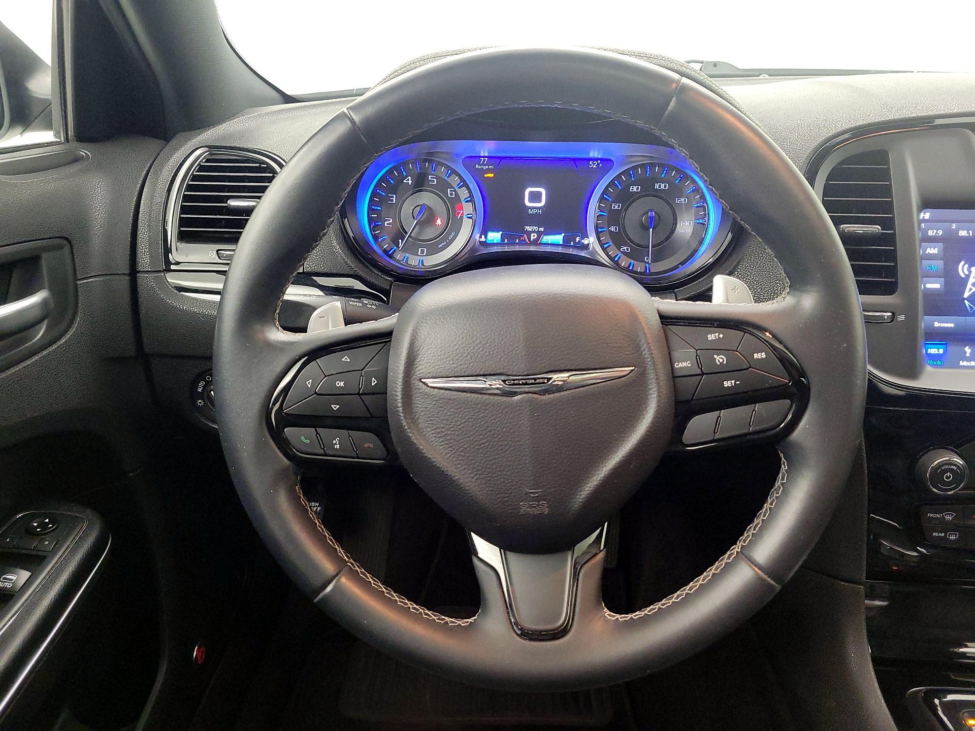 Thumbnail: 2018 Chrysler 300 - 10