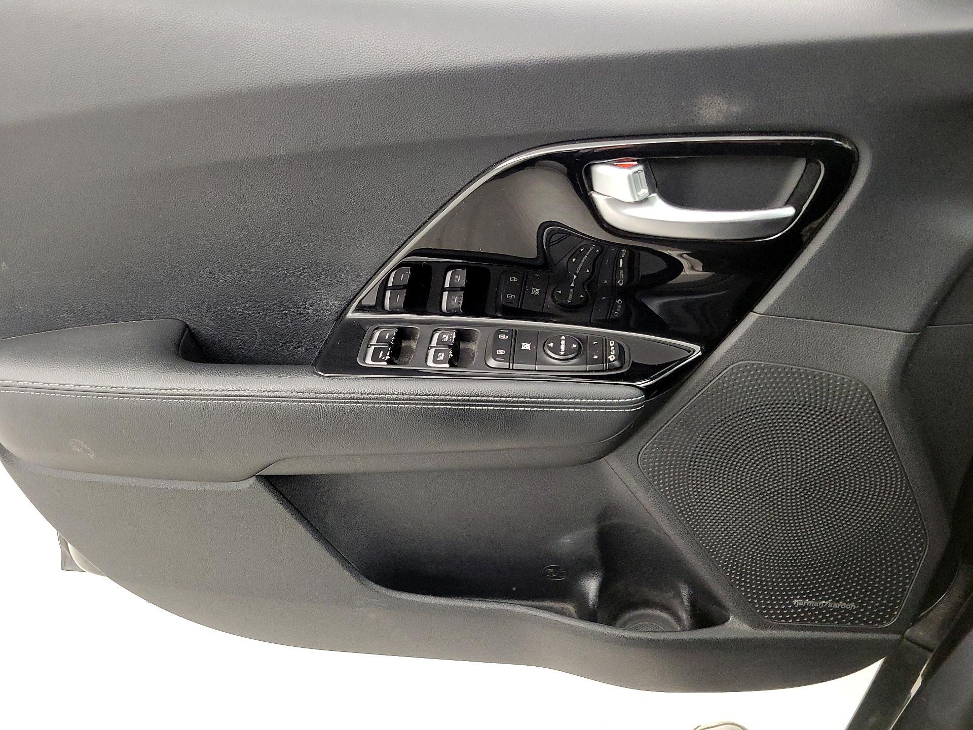 Thumbnail: 2019 Kia Niro - 12
