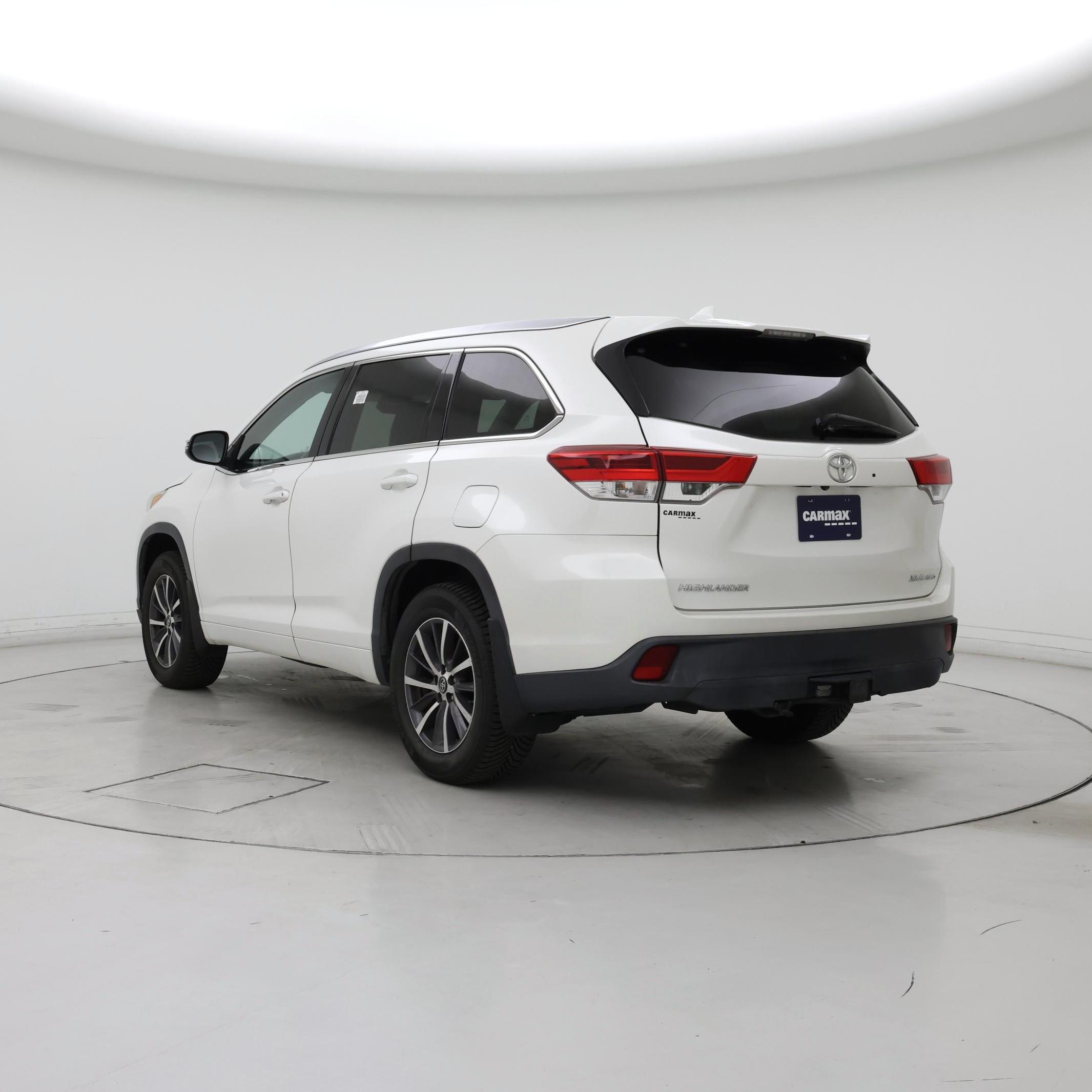 Thumbnail: 2017 Toyota Highlander - 2