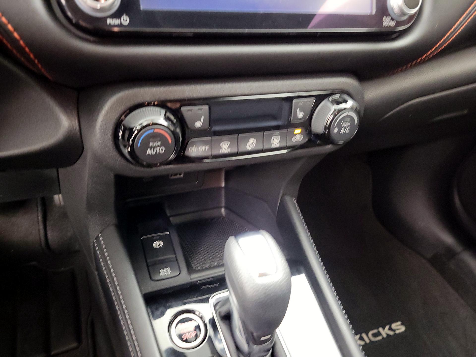 Thumbnail: 2023 Nissan Kicks - 14