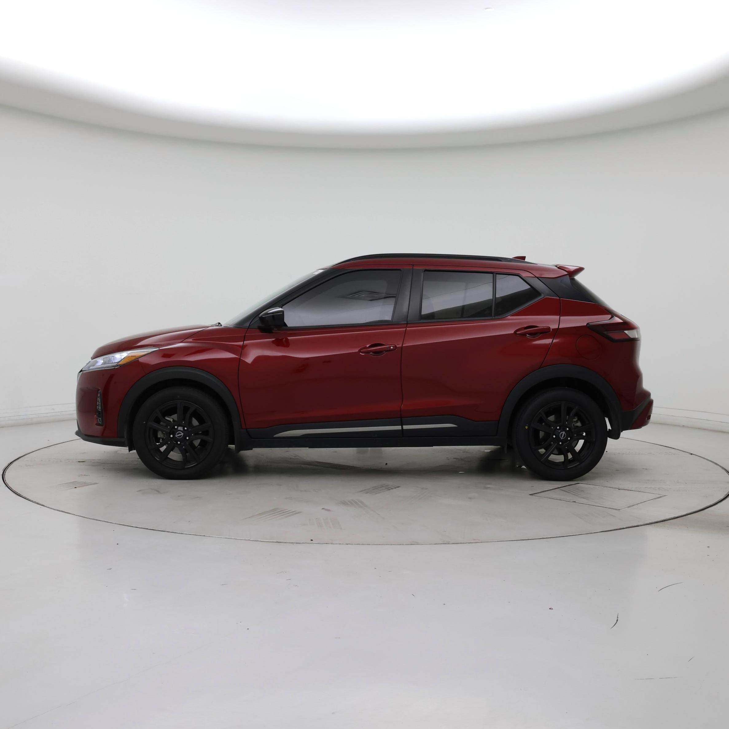 Thumbnail: 2023 Nissan Kicks - 3