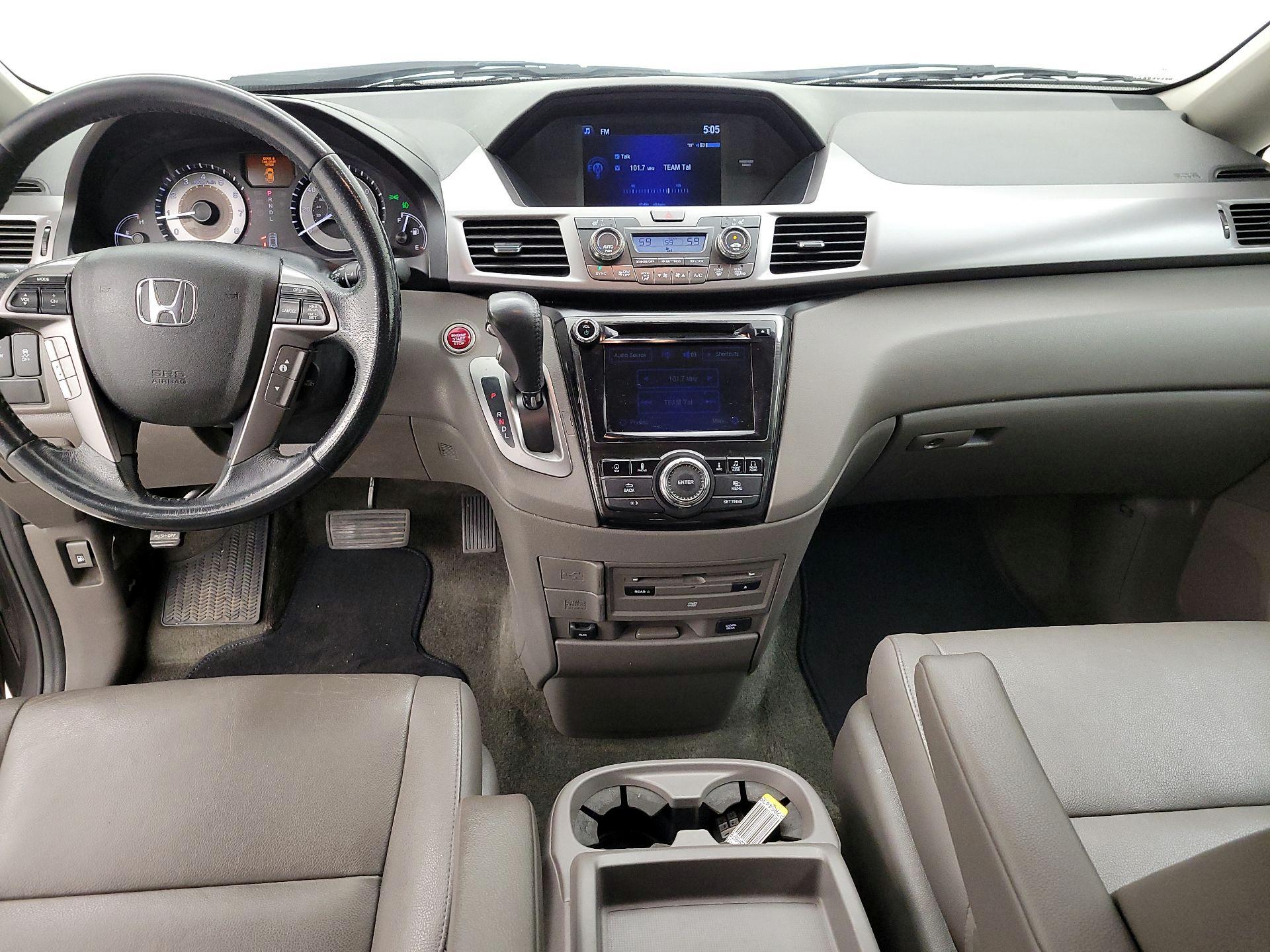 Thumbnail: 2015 Honda Odyssey - 9