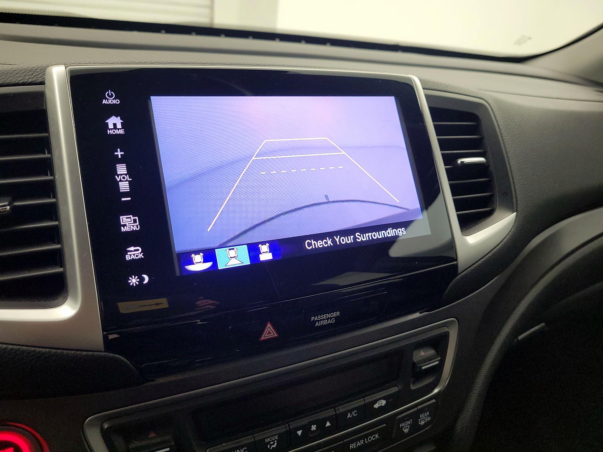 Thumbnail: 2018 Honda Pilot - 14