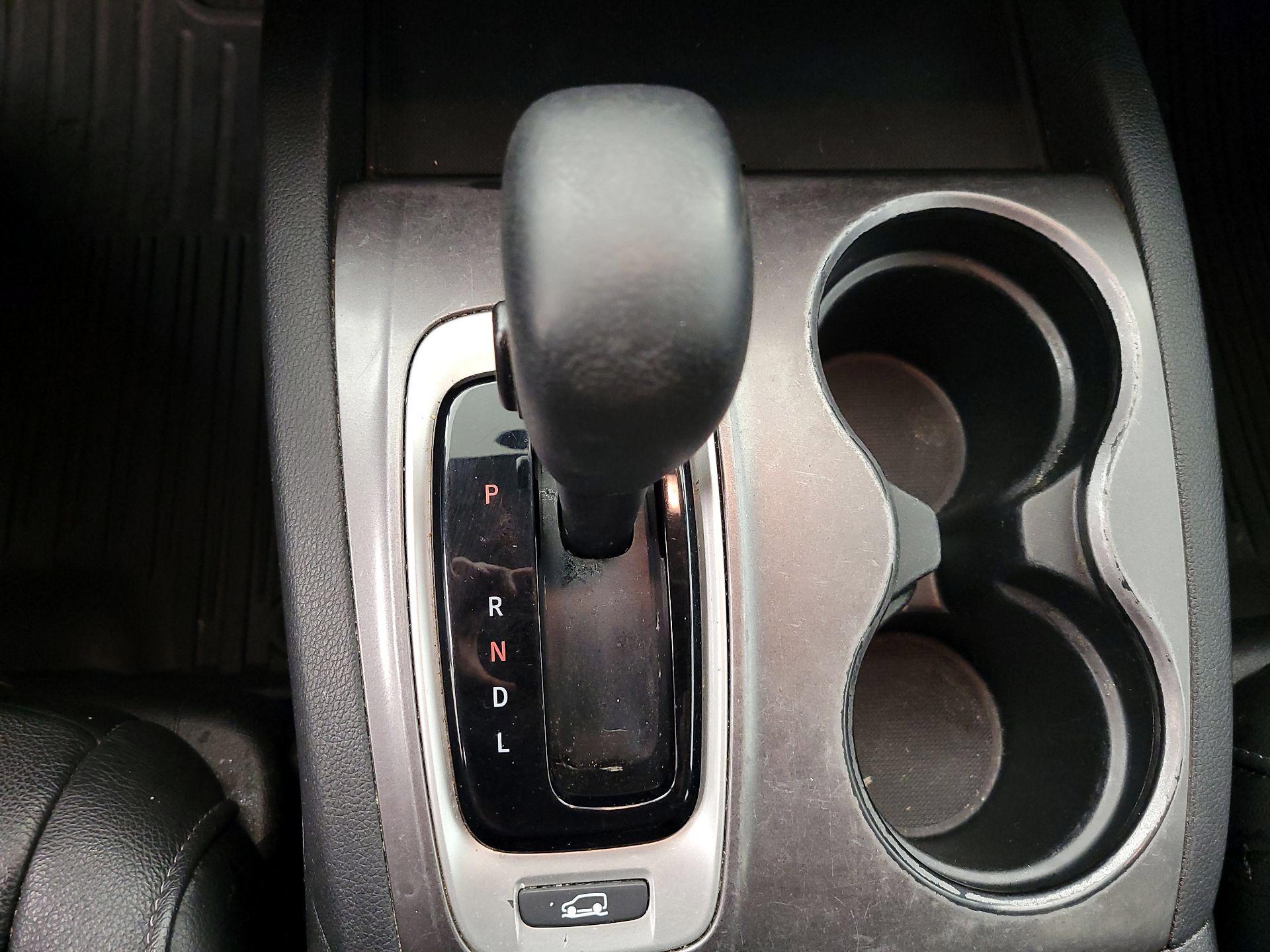 Thumbnail: 2018 Honda Pilot - 17