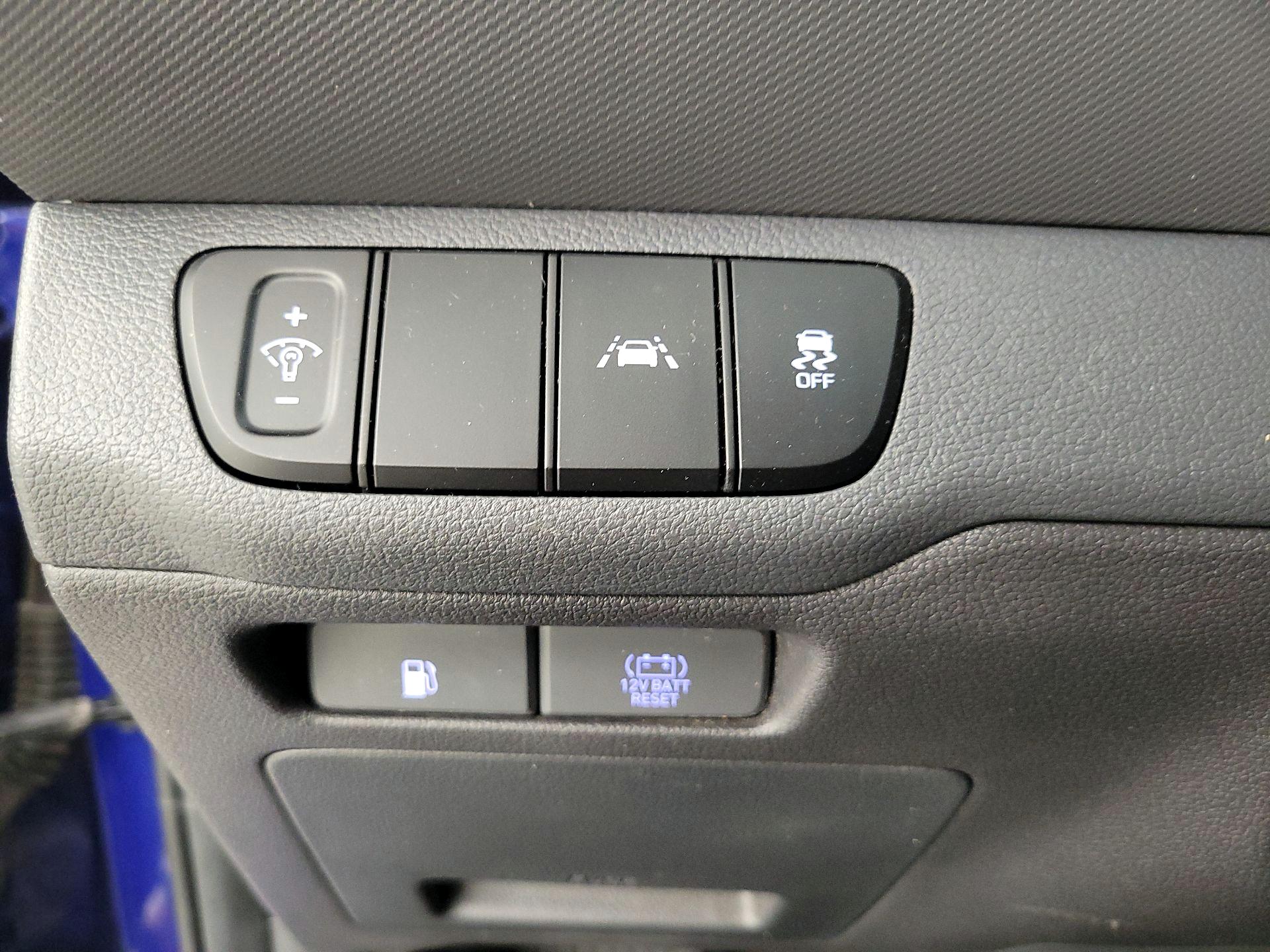 Thumbnail: 2021 Hyundai Ioniq - 13