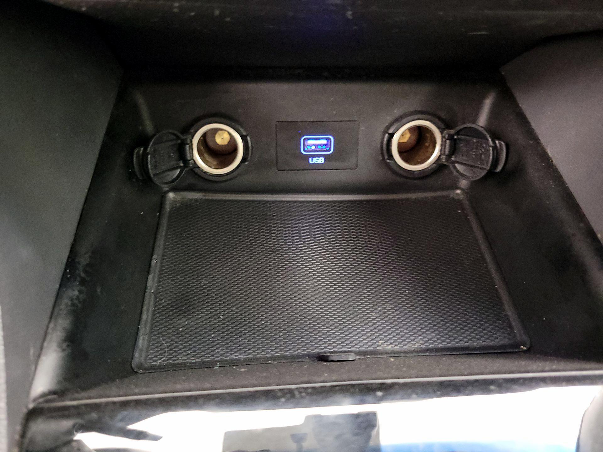 Thumbnail: 2021 Hyundai Ioniq - 18