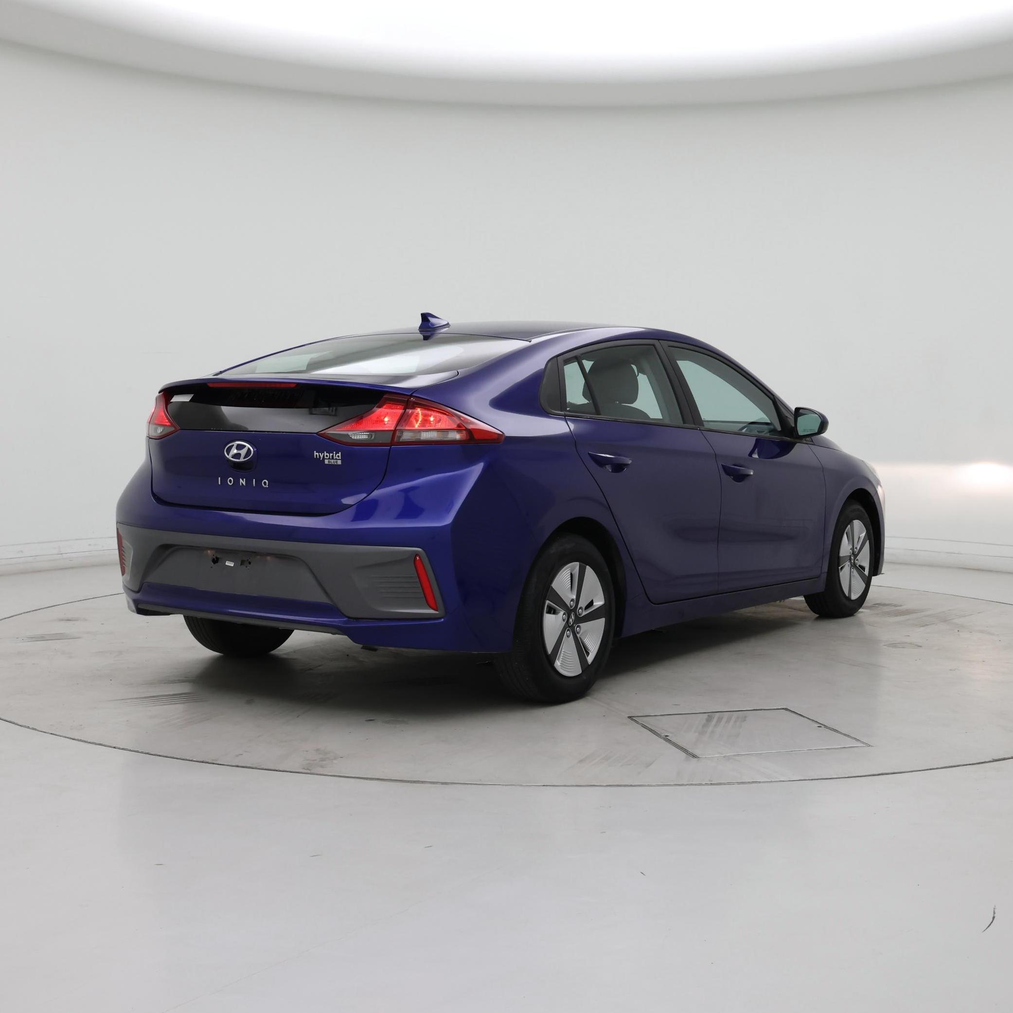 Thumbnail: 2021 Hyundai Ioniq - 8