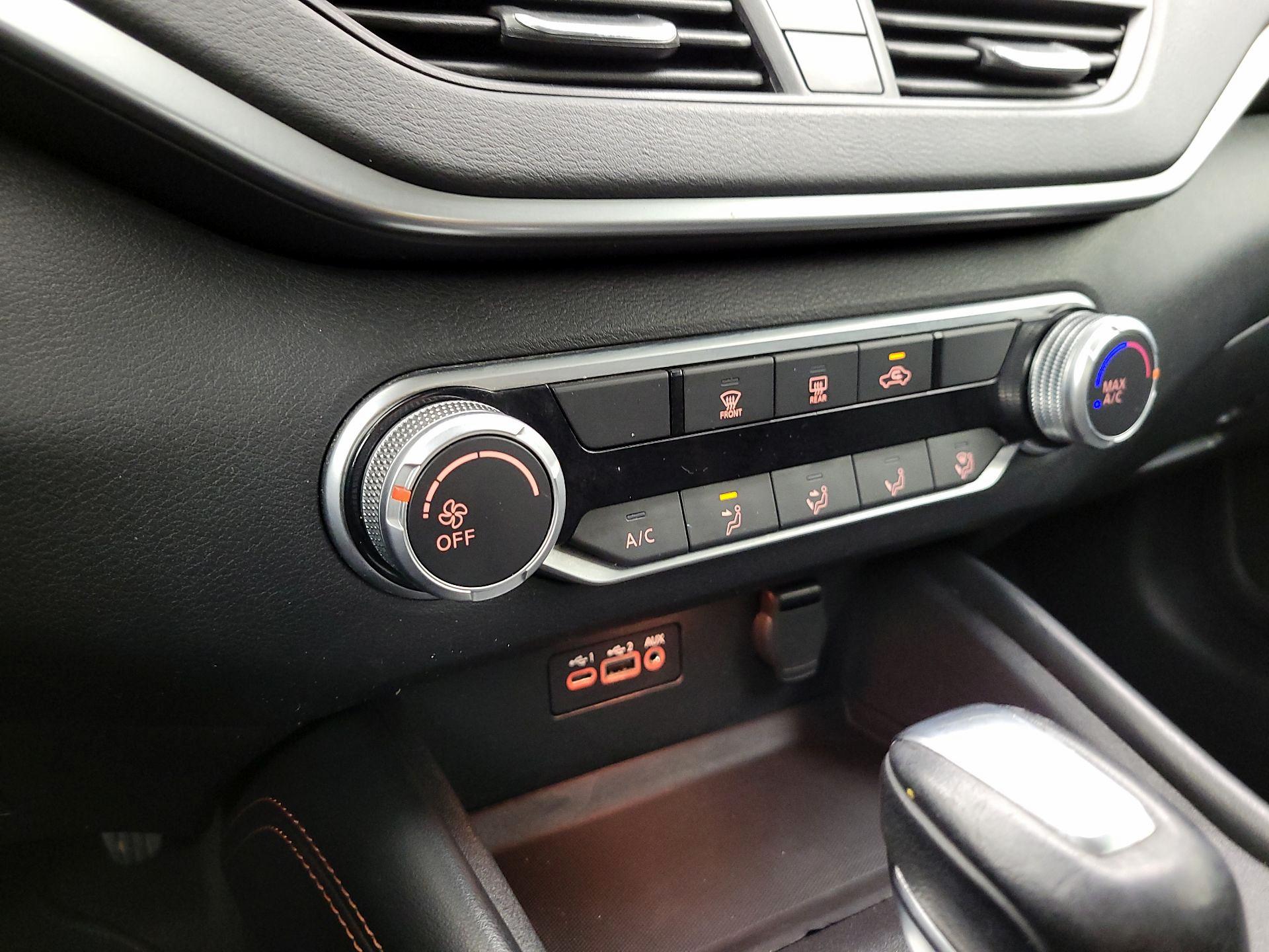 Thumbnail: 2021 Nissan Altima - 16