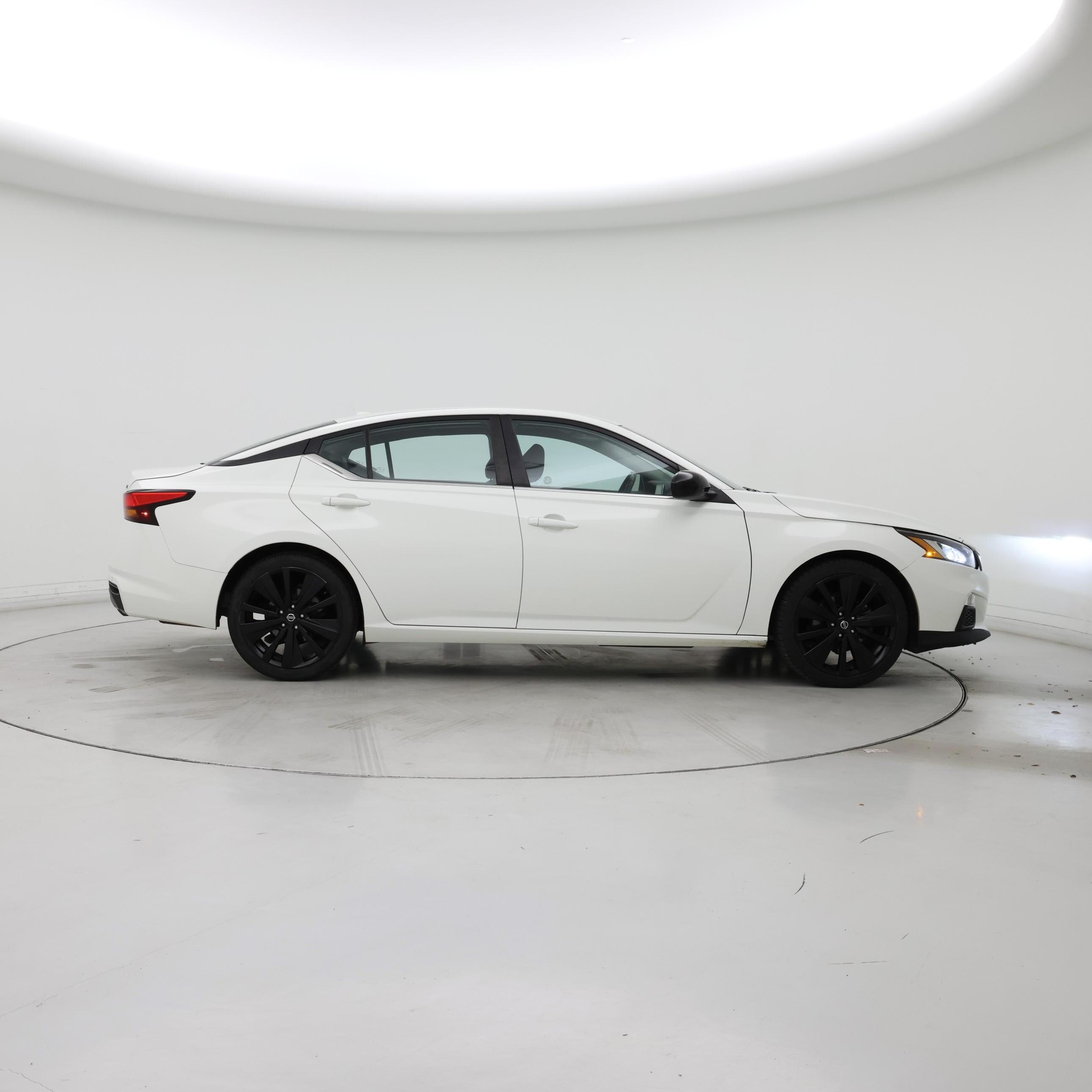 Thumbnail: 2021 Nissan Altima - 7