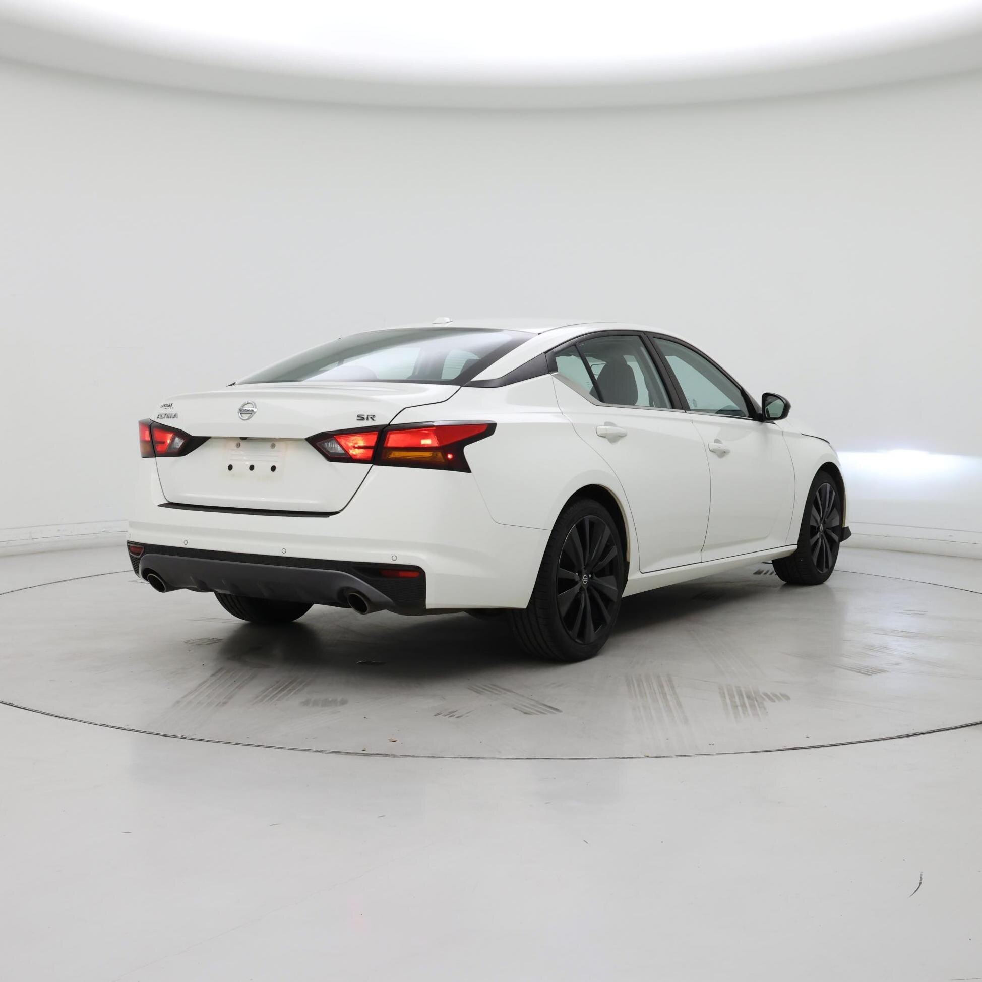 Thumbnail: 2021 Nissan Altima - 8