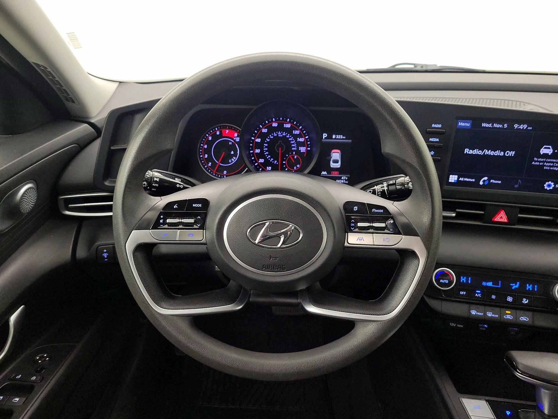 Thumbnail: 2021 Hyundai Elantra - 10