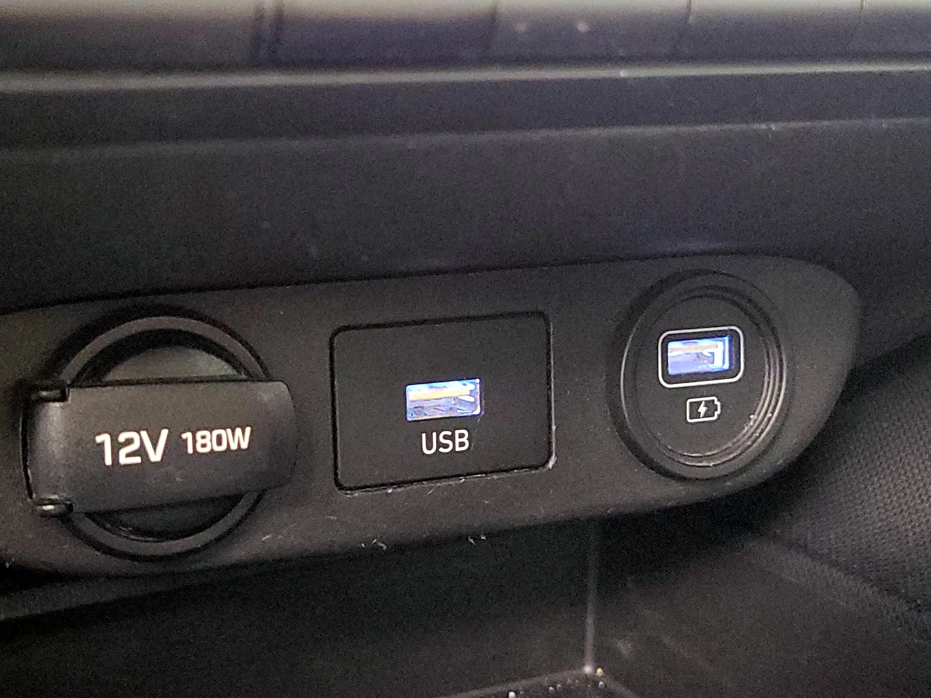 Thumbnail: 2021 Hyundai Elantra - 18