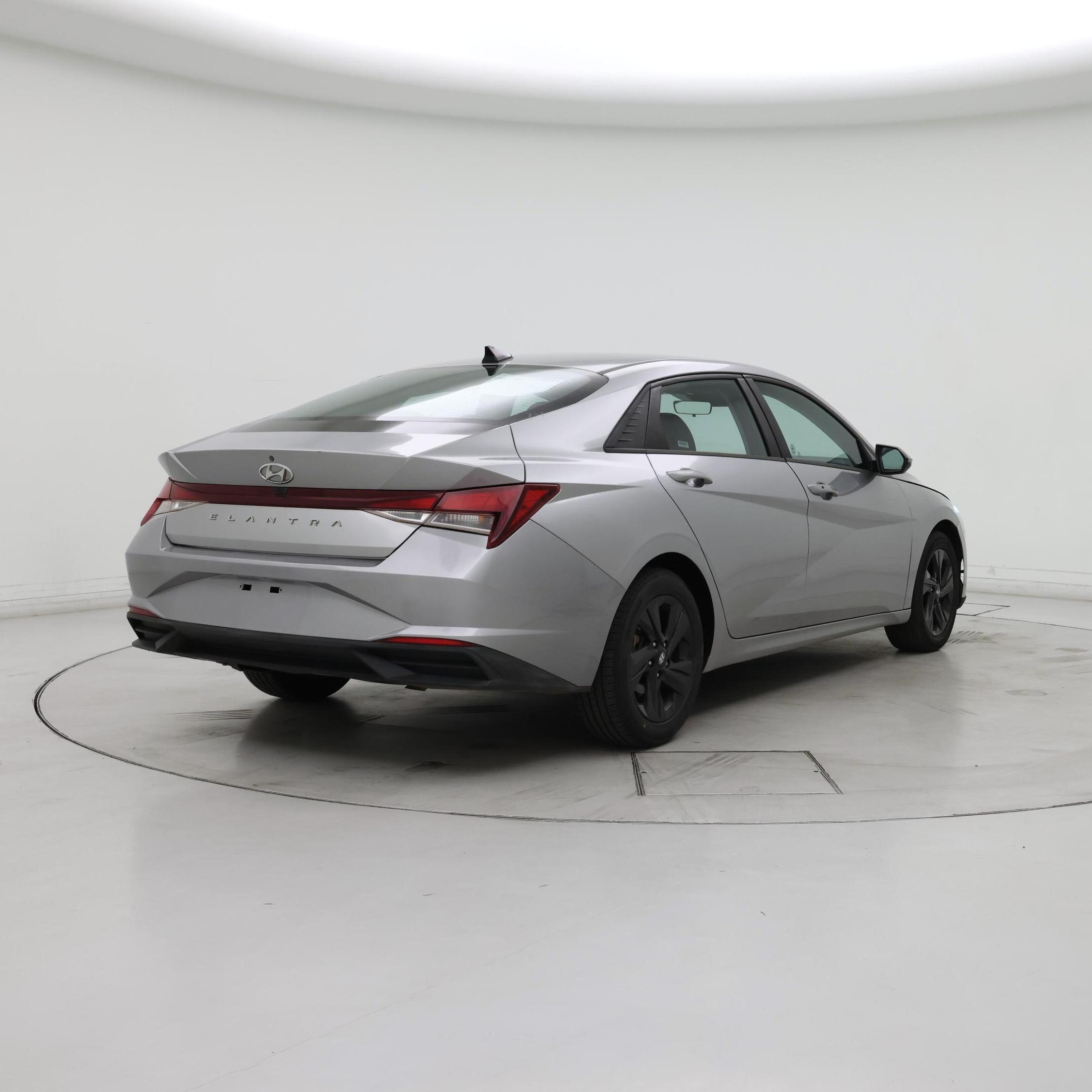 Thumbnail: 2021 Hyundai Elantra - 8