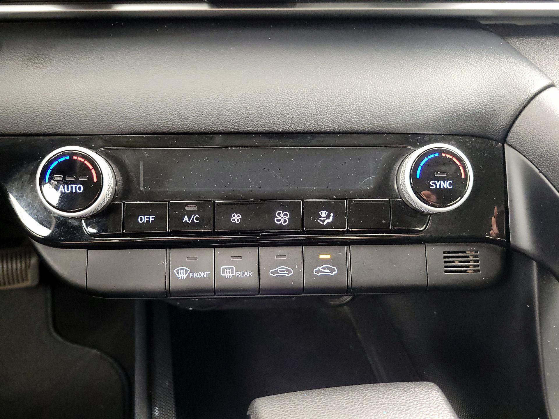 Thumbnail: 2021 Hyundai Elantra - 16