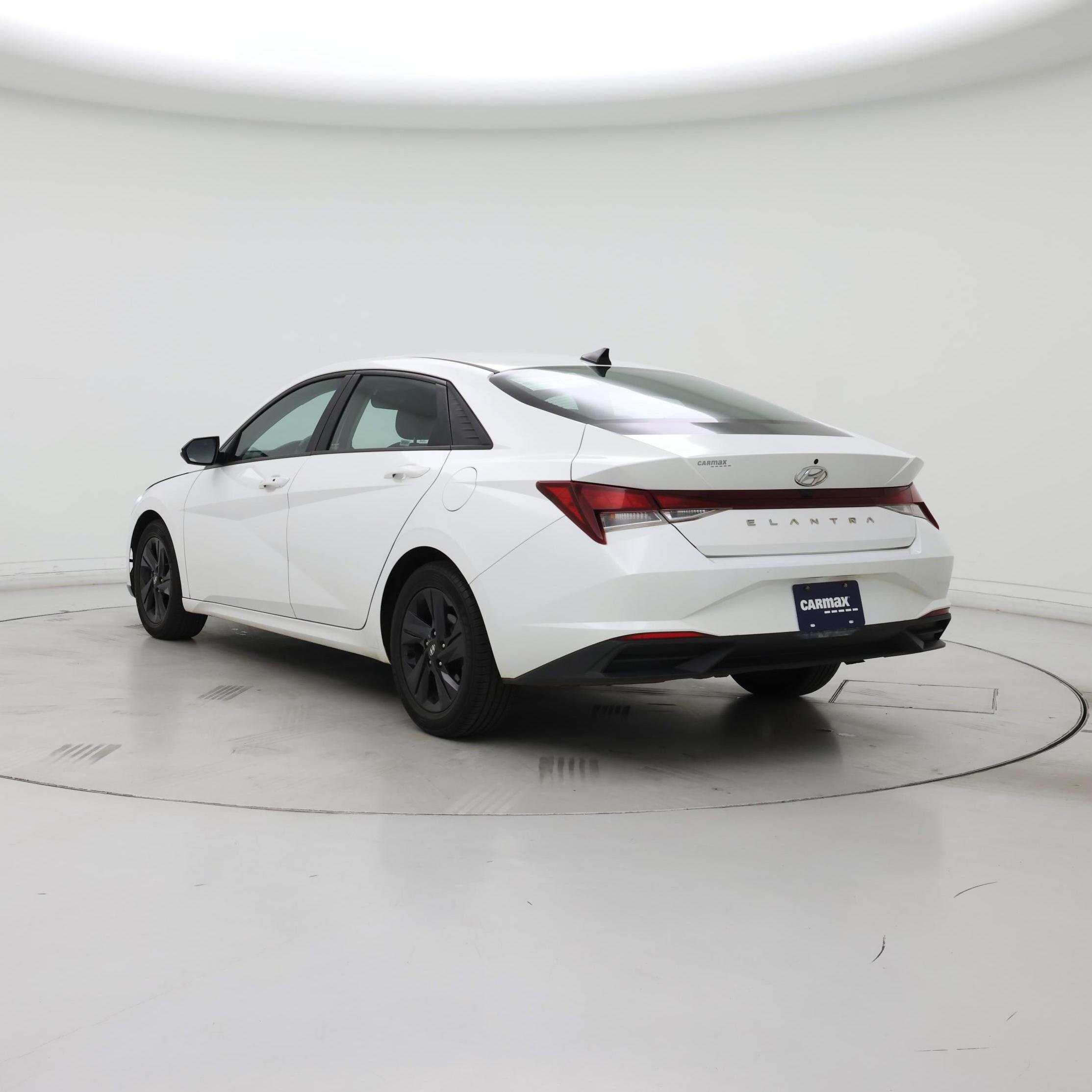 Thumbnail: 2021 Hyundai Elantra - 2