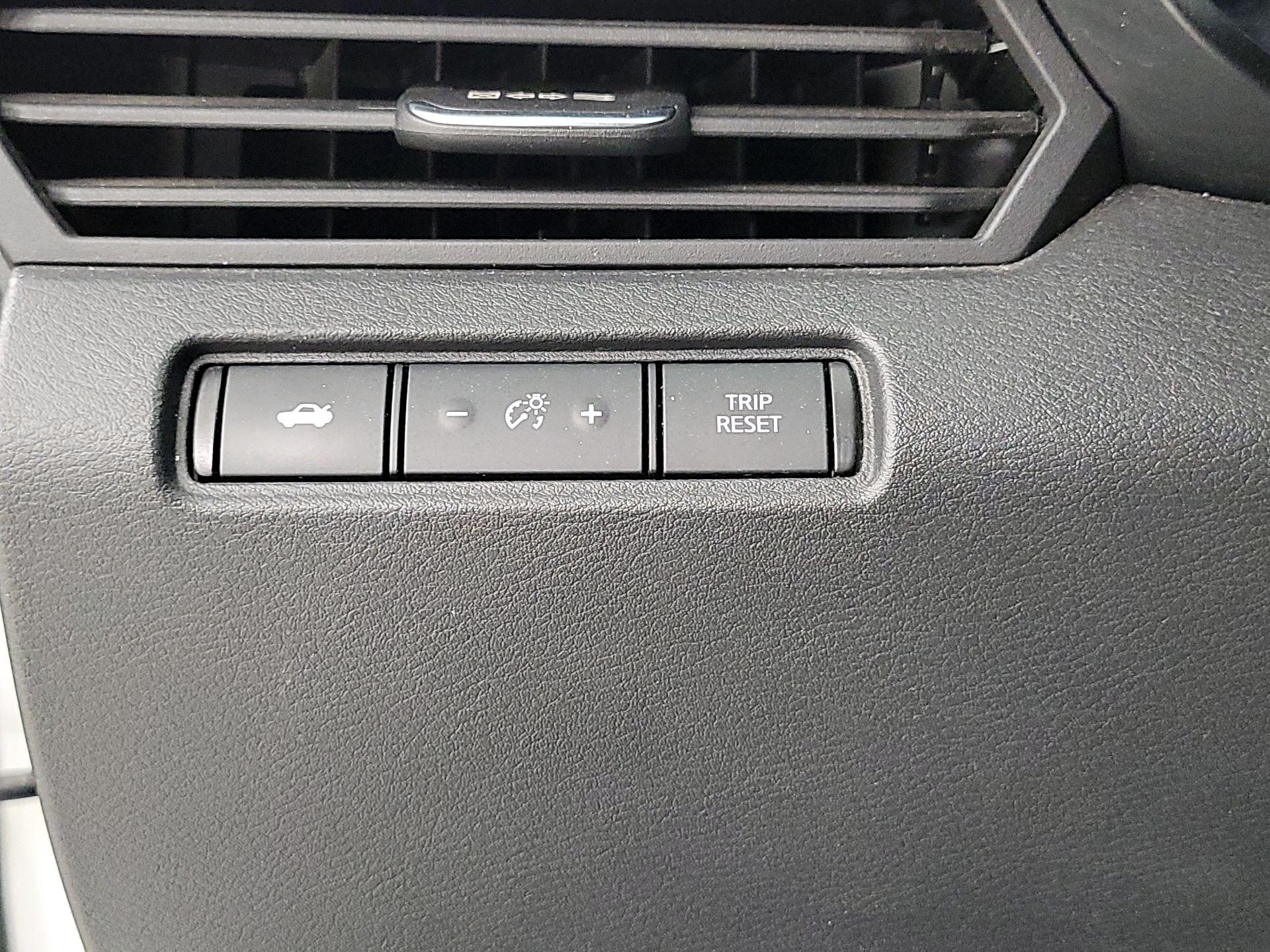 Thumbnail: 2021 Nissan Altima - 13