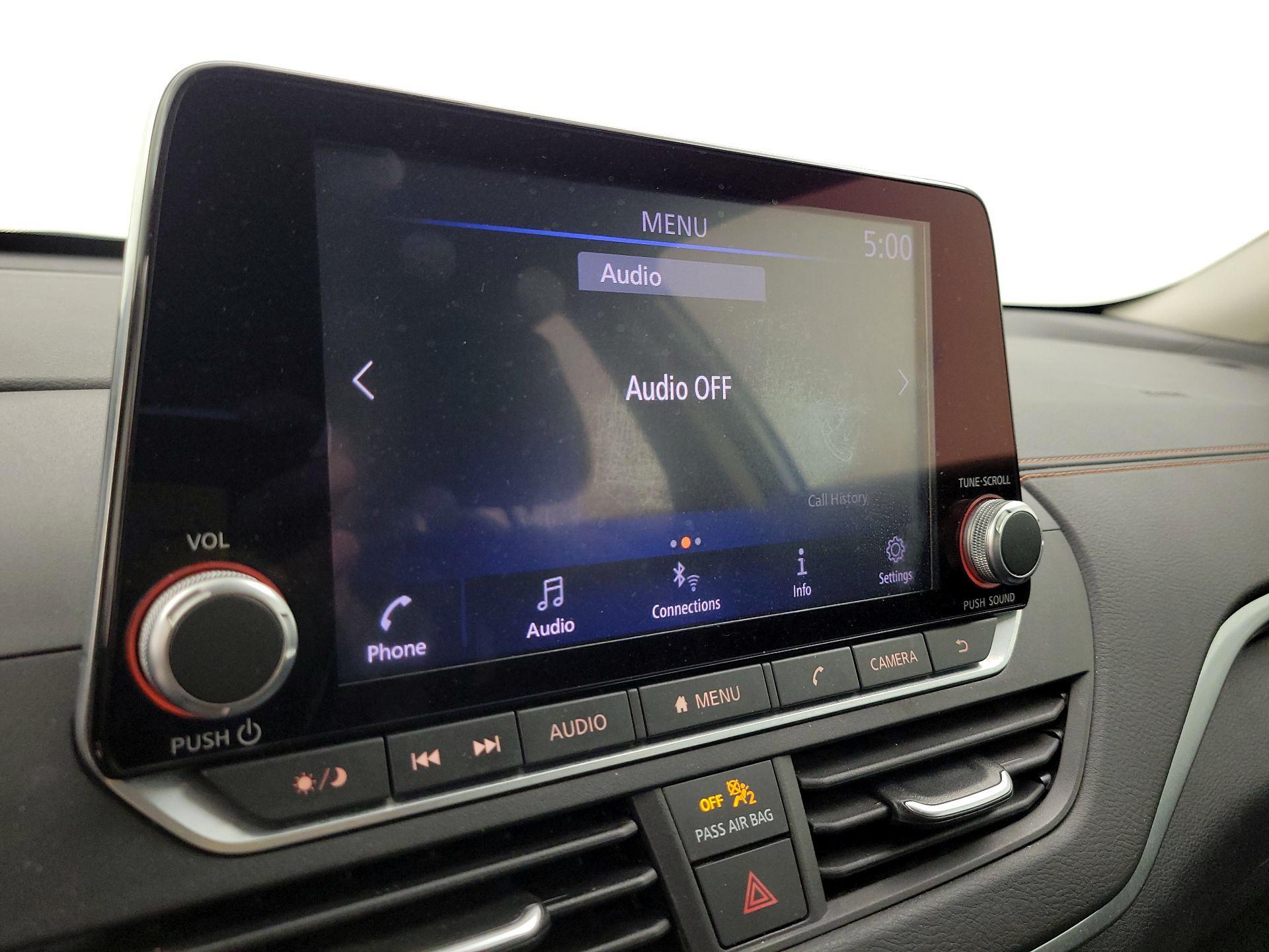 Thumbnail: 2021 Nissan Altima - 15