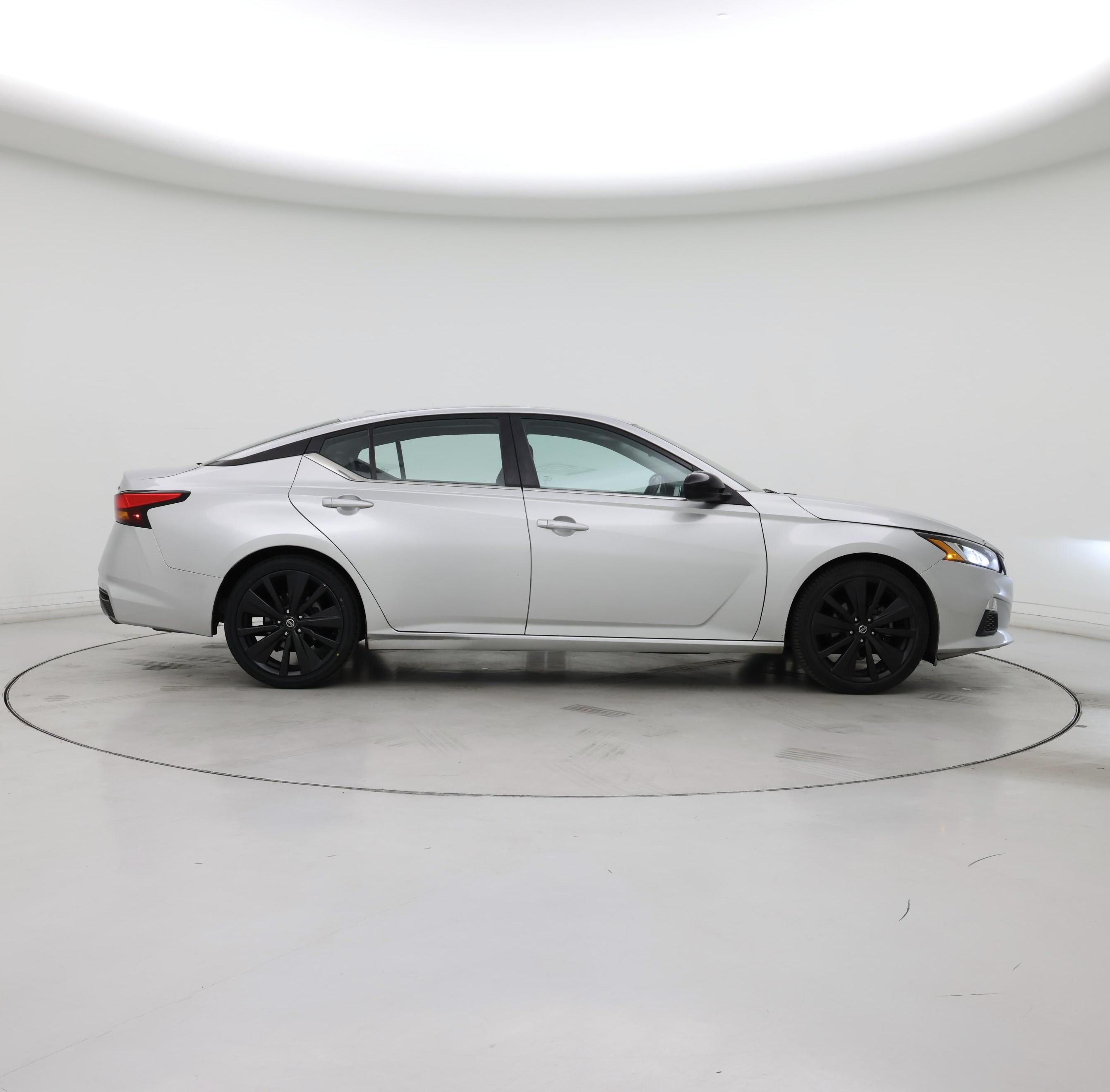 Thumbnail: 2021 Nissan Altima - 7