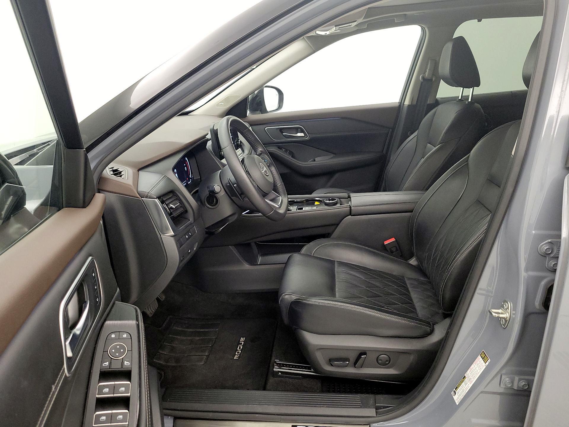 Thumbnail: 2022 Nissan Rogue - 11