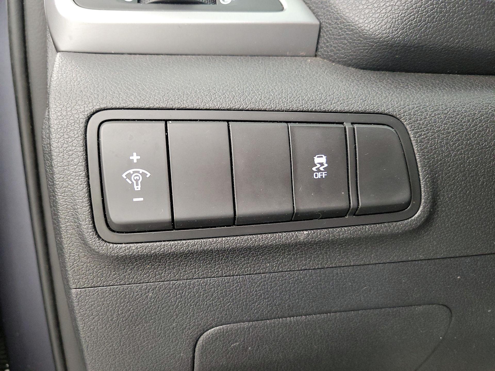 Thumbnail: 2017 Hyundai Tucson - 13