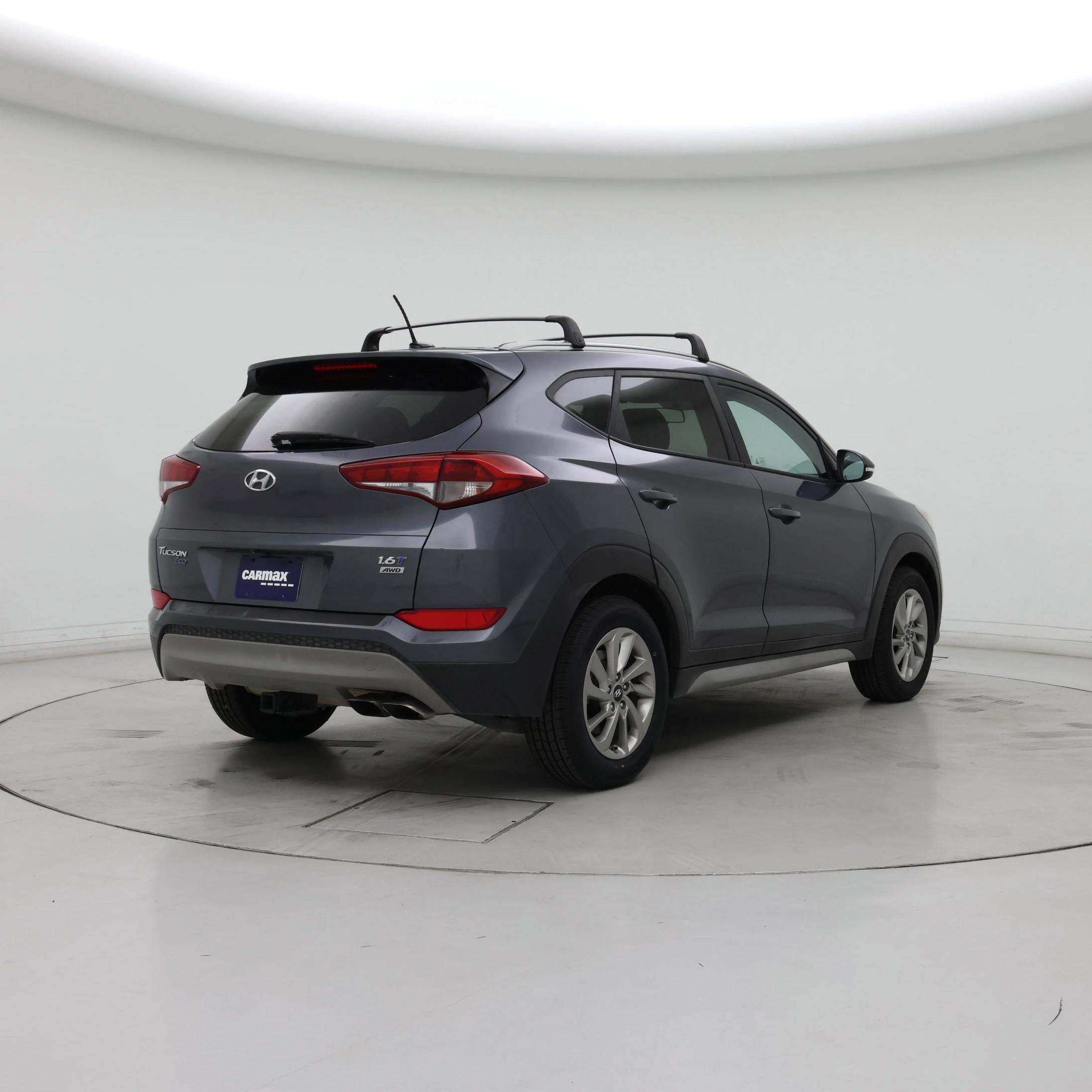 Thumbnail: 2017 Hyundai Tucson - 8