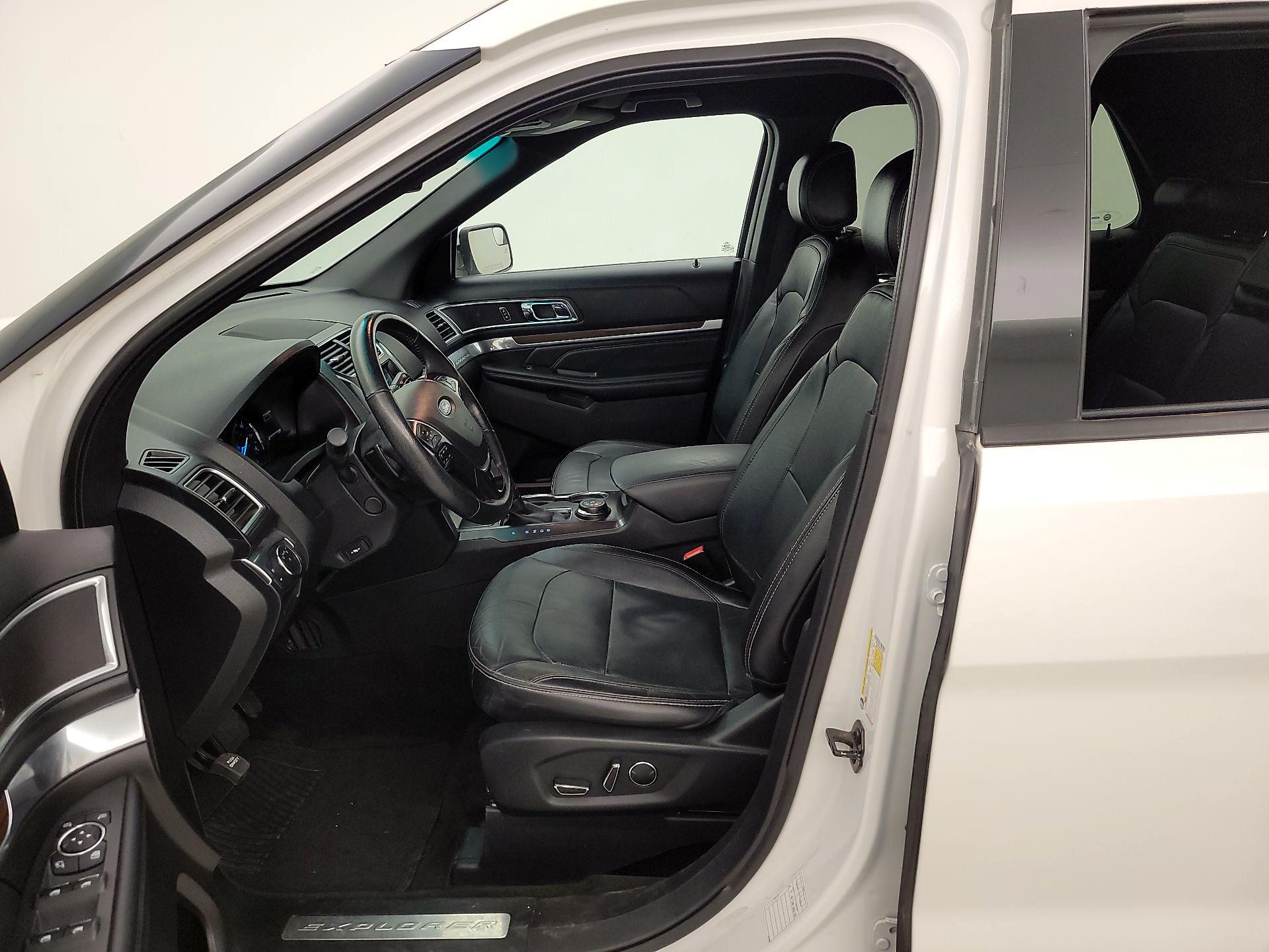 Thumbnail: 2017 Ford Explorer - 11