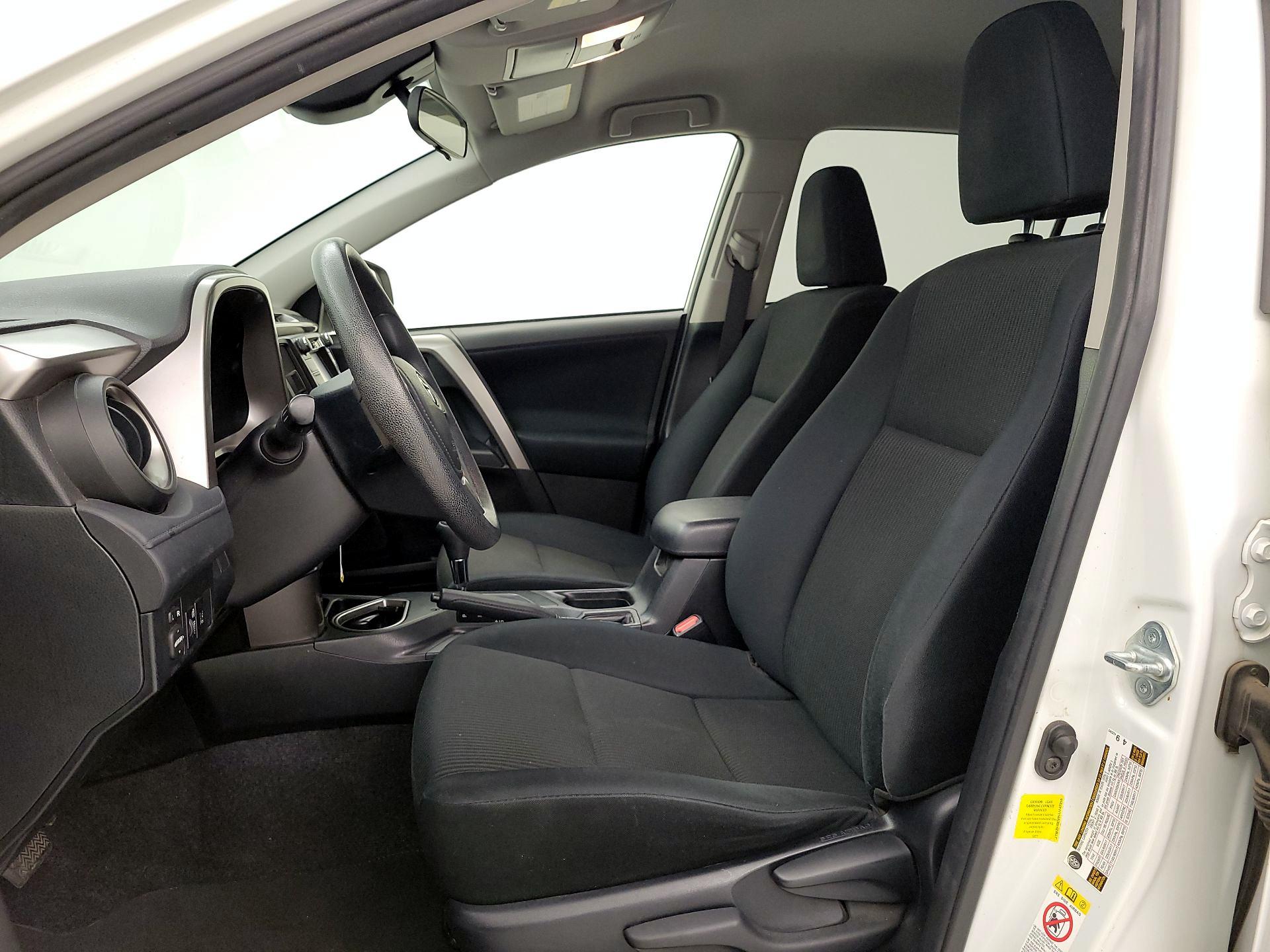 Thumbnail: 2017 Toyota RAV4 - 11