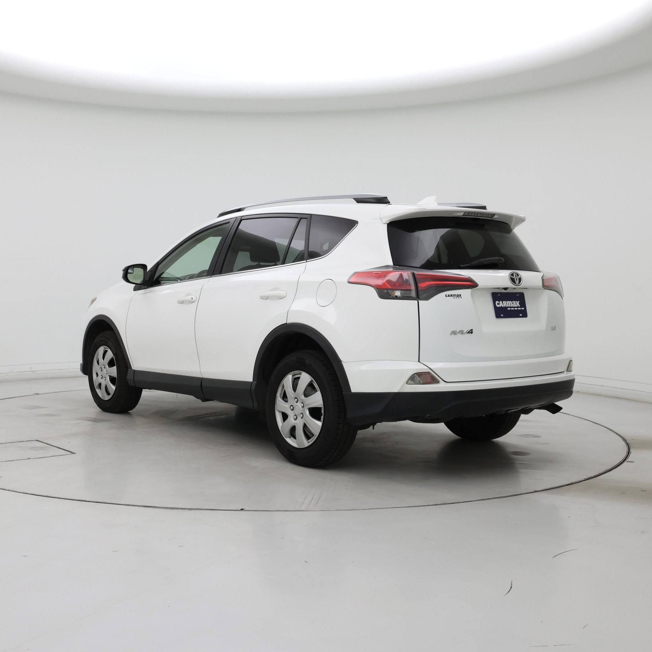 Thumbnail: 2017 Toyota RAV4 - 2