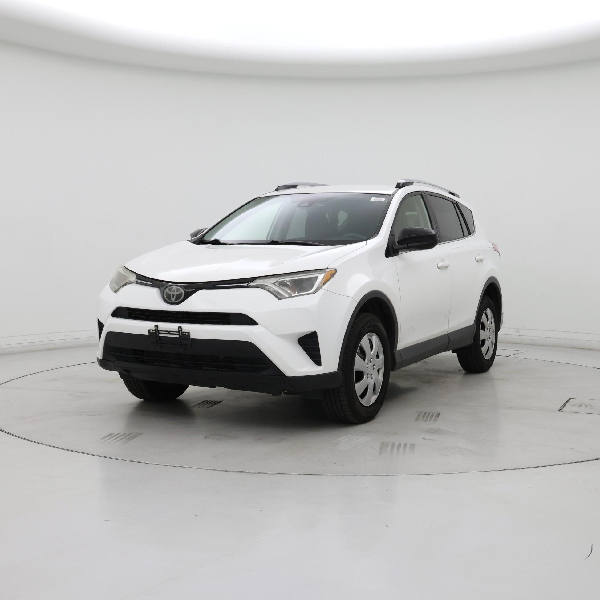 Thumbnail: 2017 Toyota RAV4 - 4