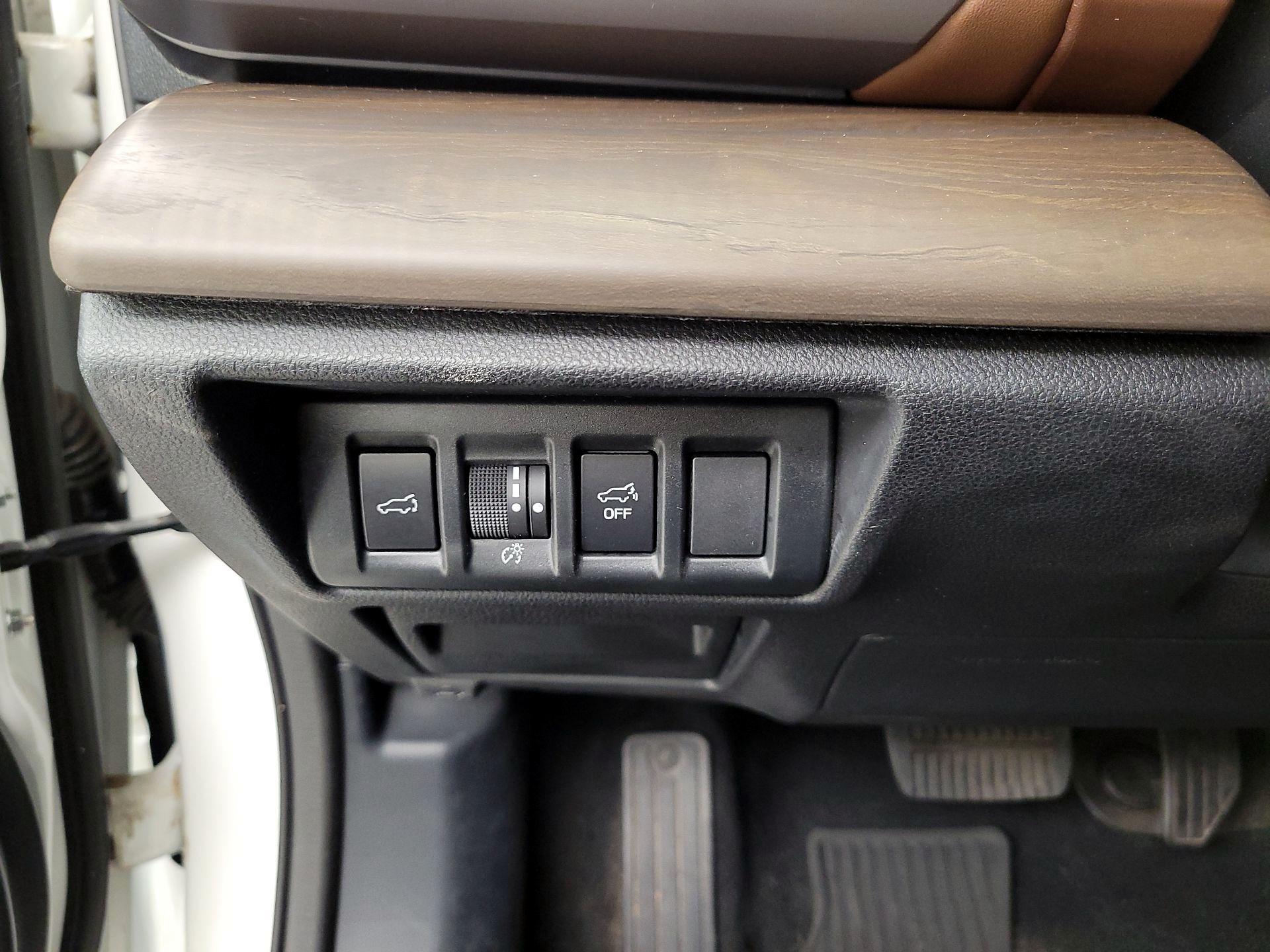 Thumbnail: 2022 Subaru Outback - 13