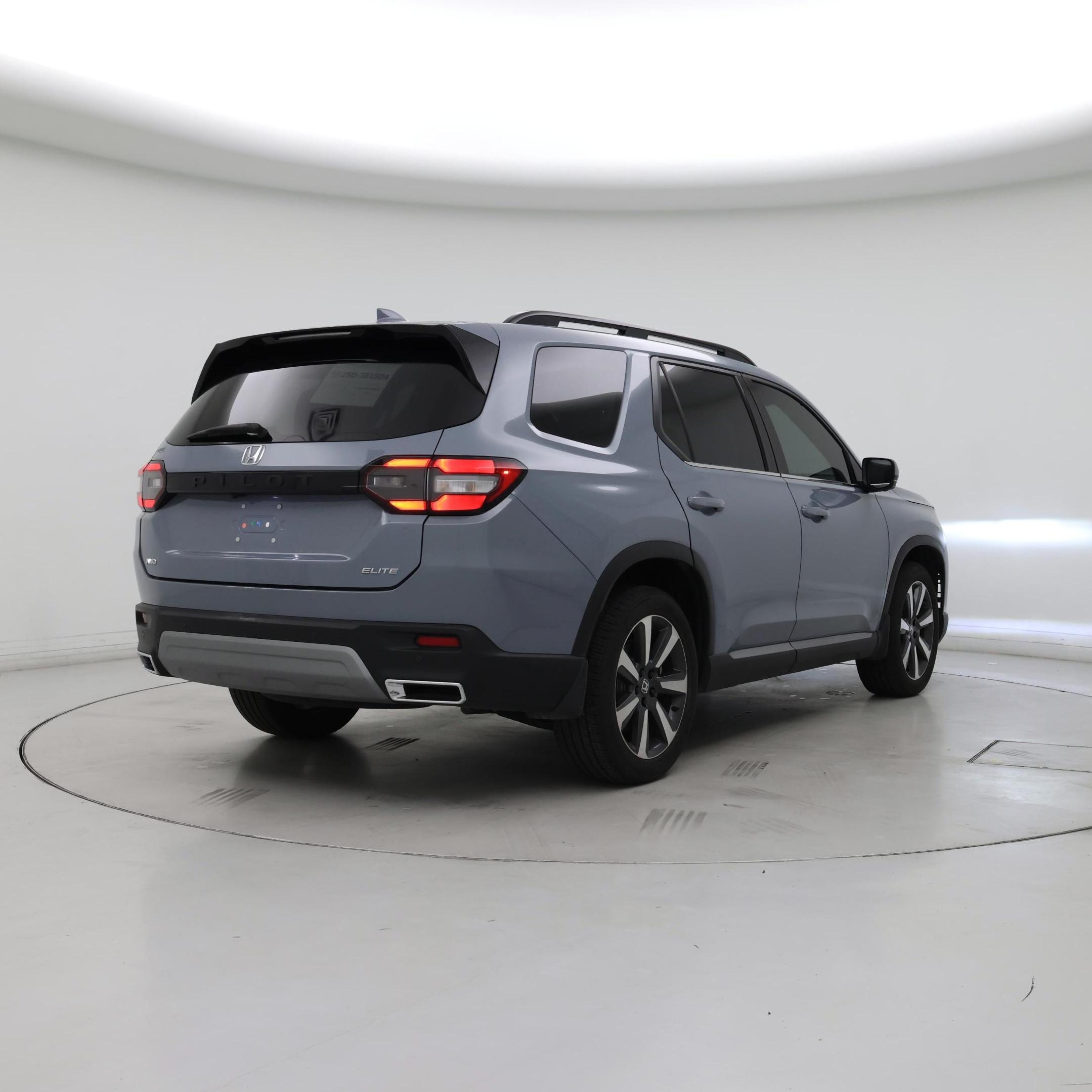 Thumbnail: 2023 Honda Pilot - 8