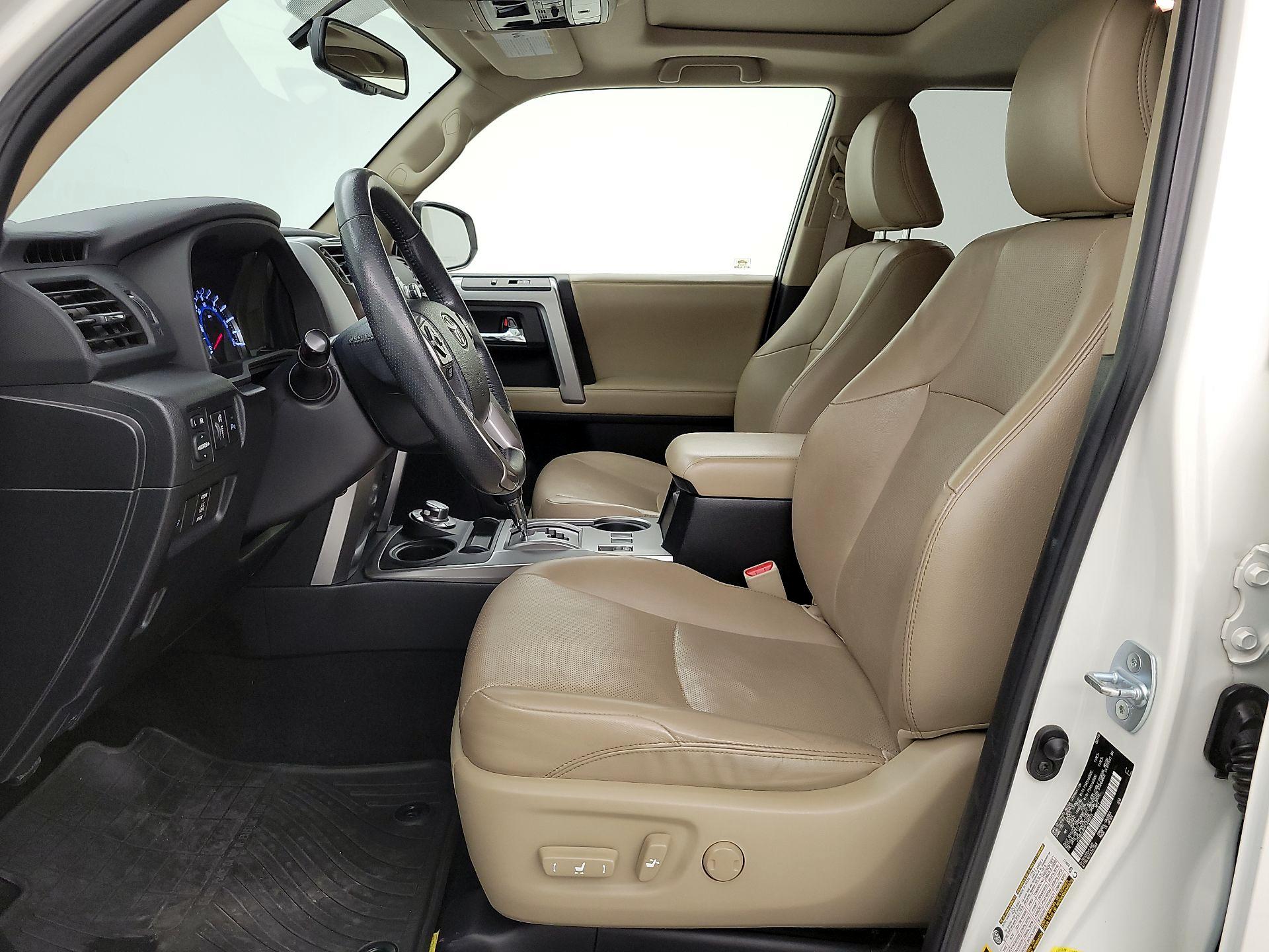 Thumbnail: 2015 Toyota 4Runner - 11