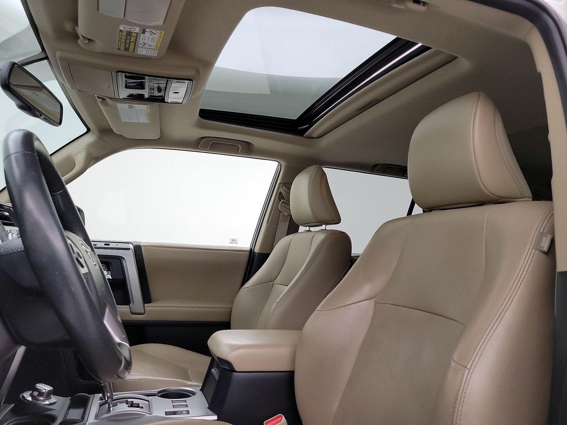 Thumbnail: 2015 Toyota 4Runner - 20