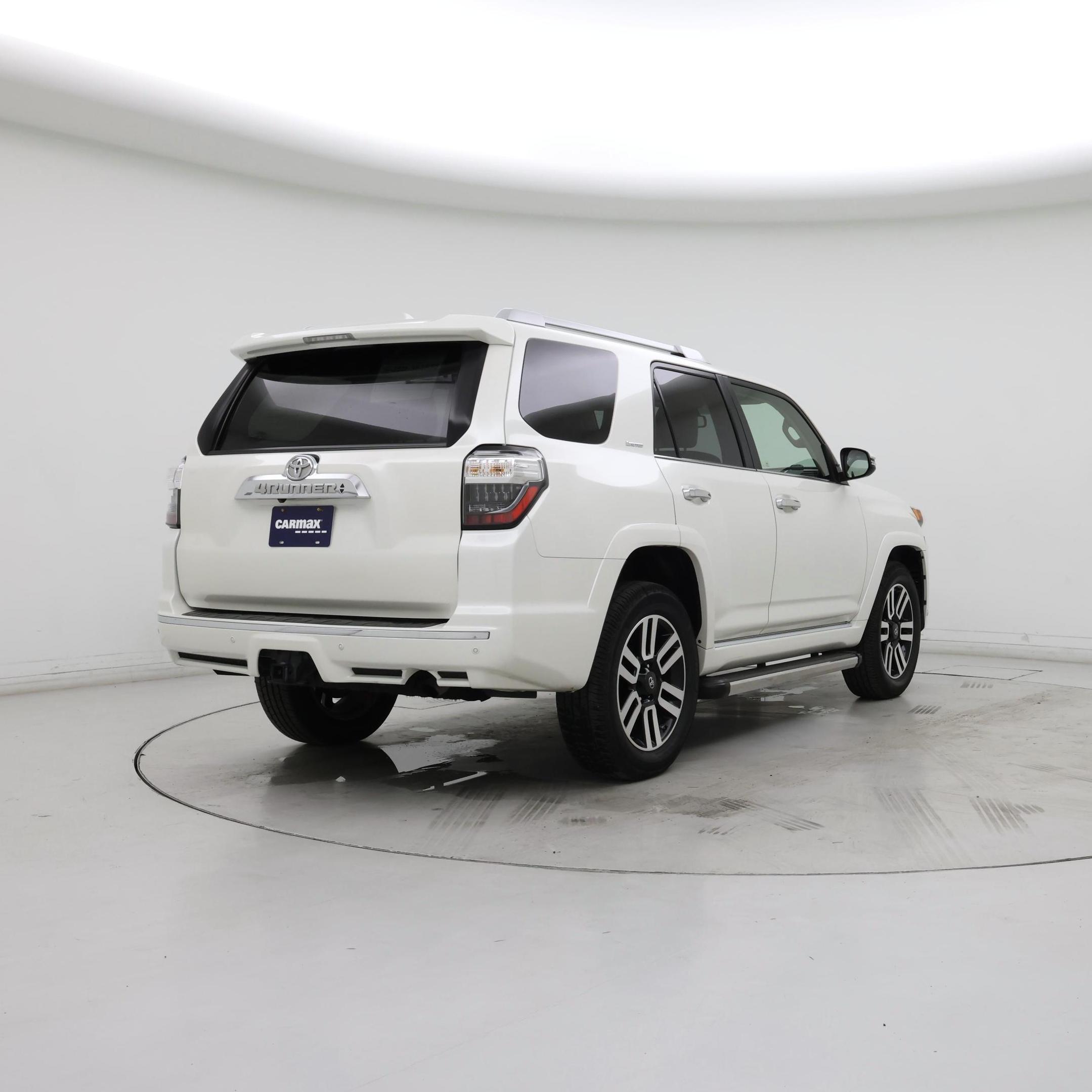 Thumbnail: 2015 Toyota 4Runner - 8