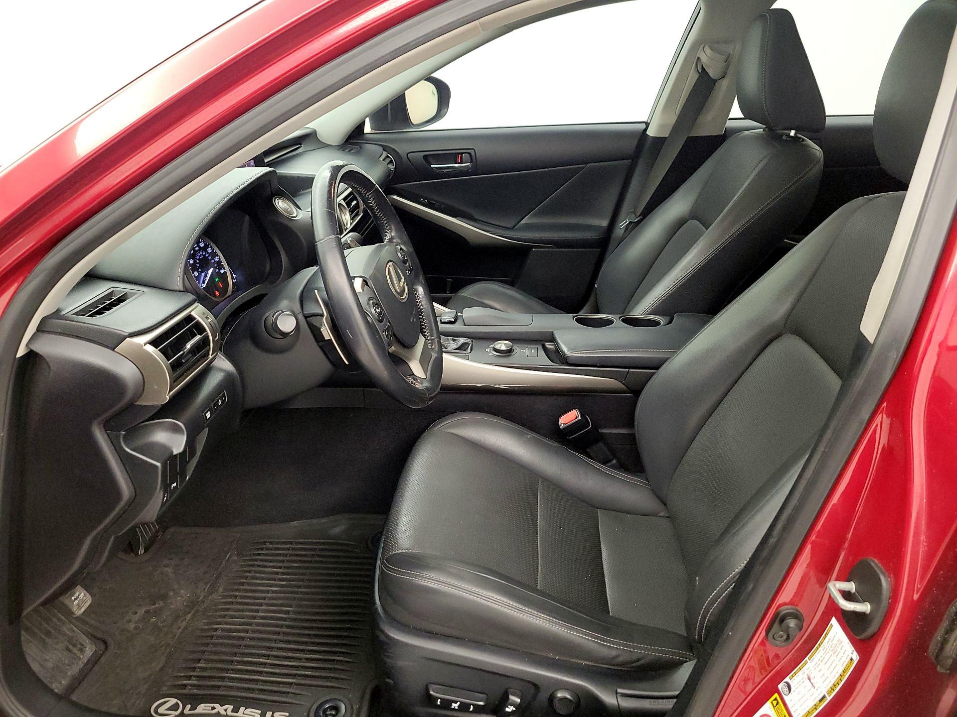 Thumbnail: 2015 Lexus IS - 11