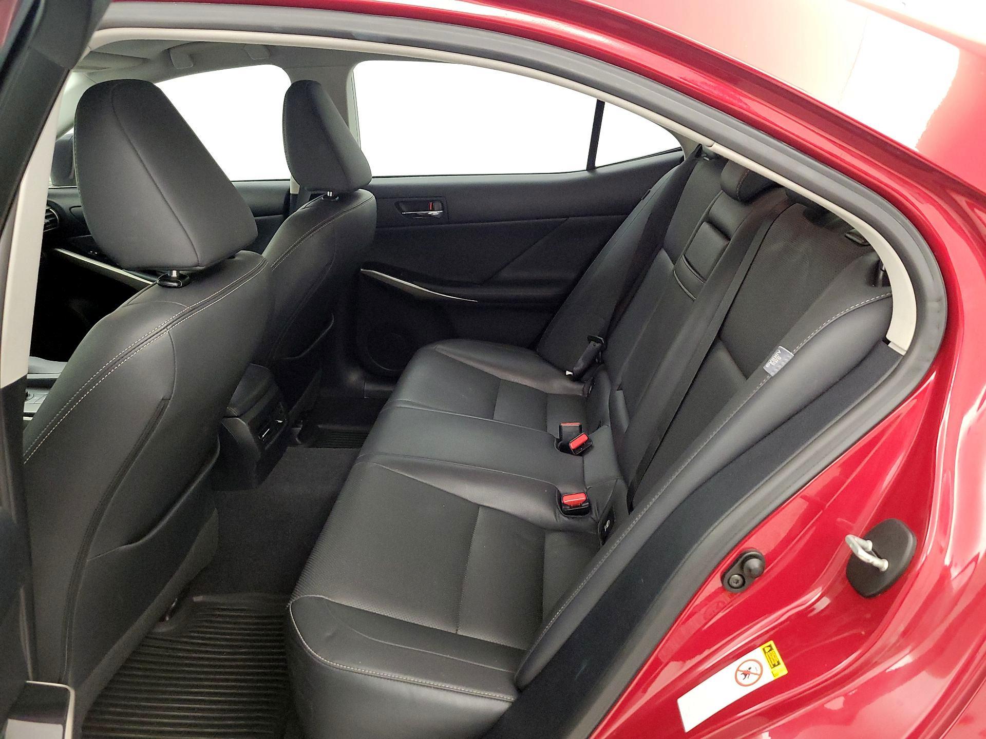 Thumbnail: 2015 Lexus IS - 20