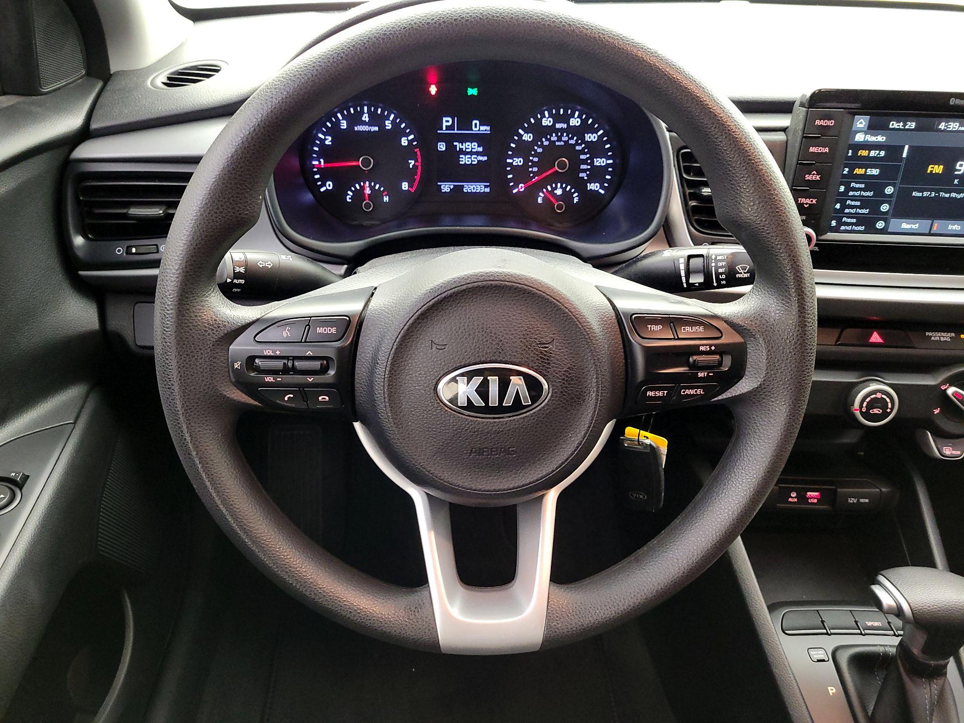 Thumbnail: 2020 Kia Rio - 10
