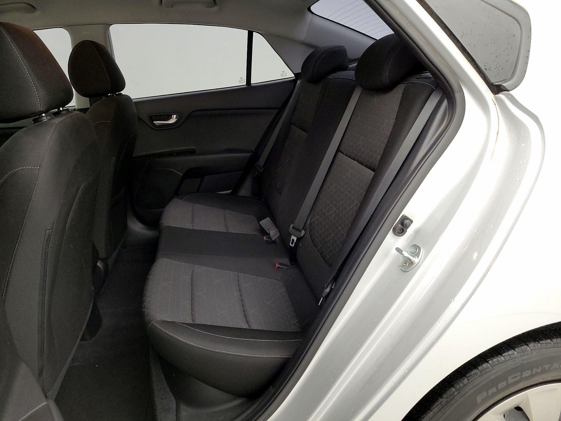 Thumbnail: 2020 Kia Rio - 19