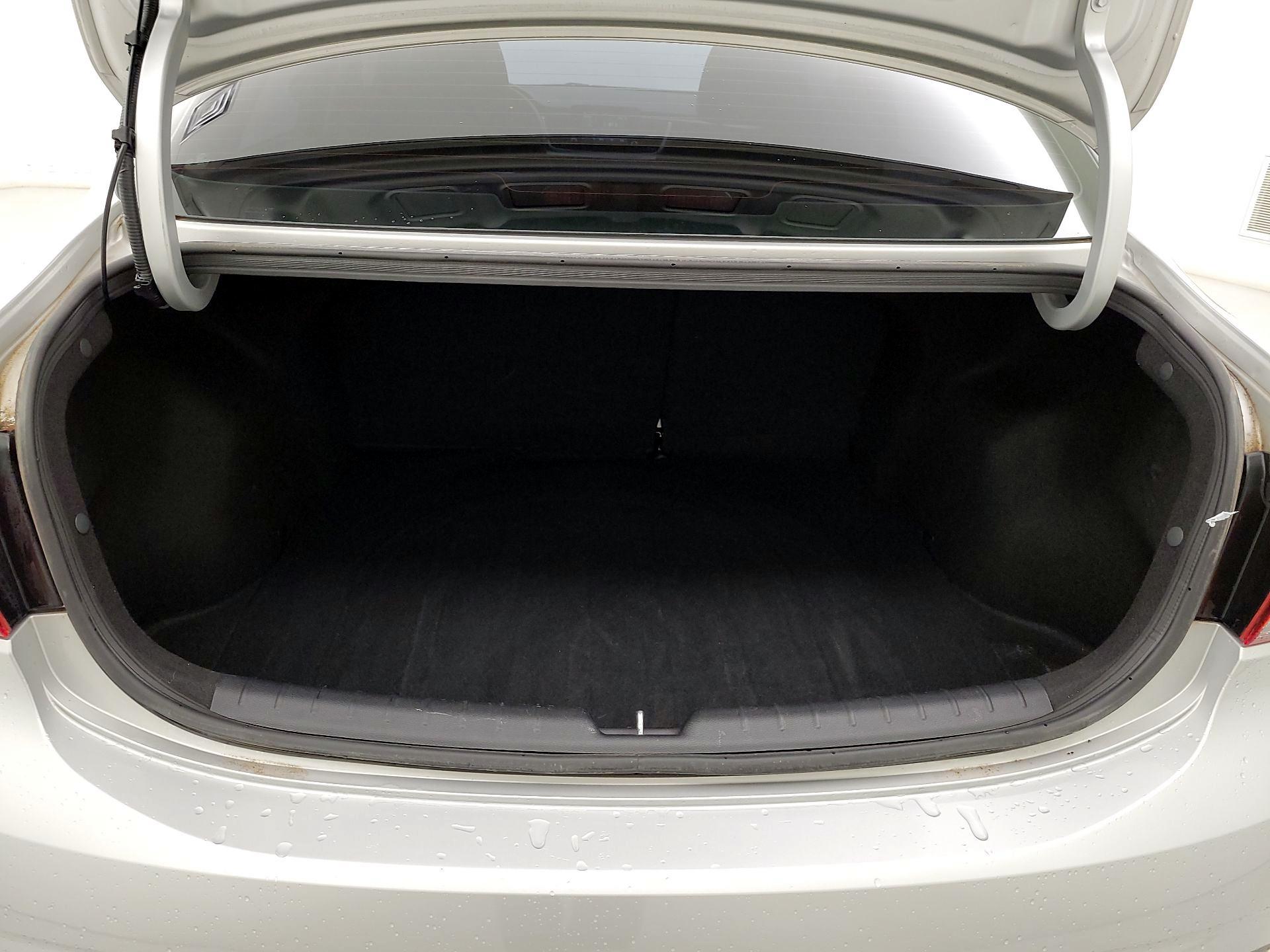 Thumbnail: 2020 Kia Rio - 20