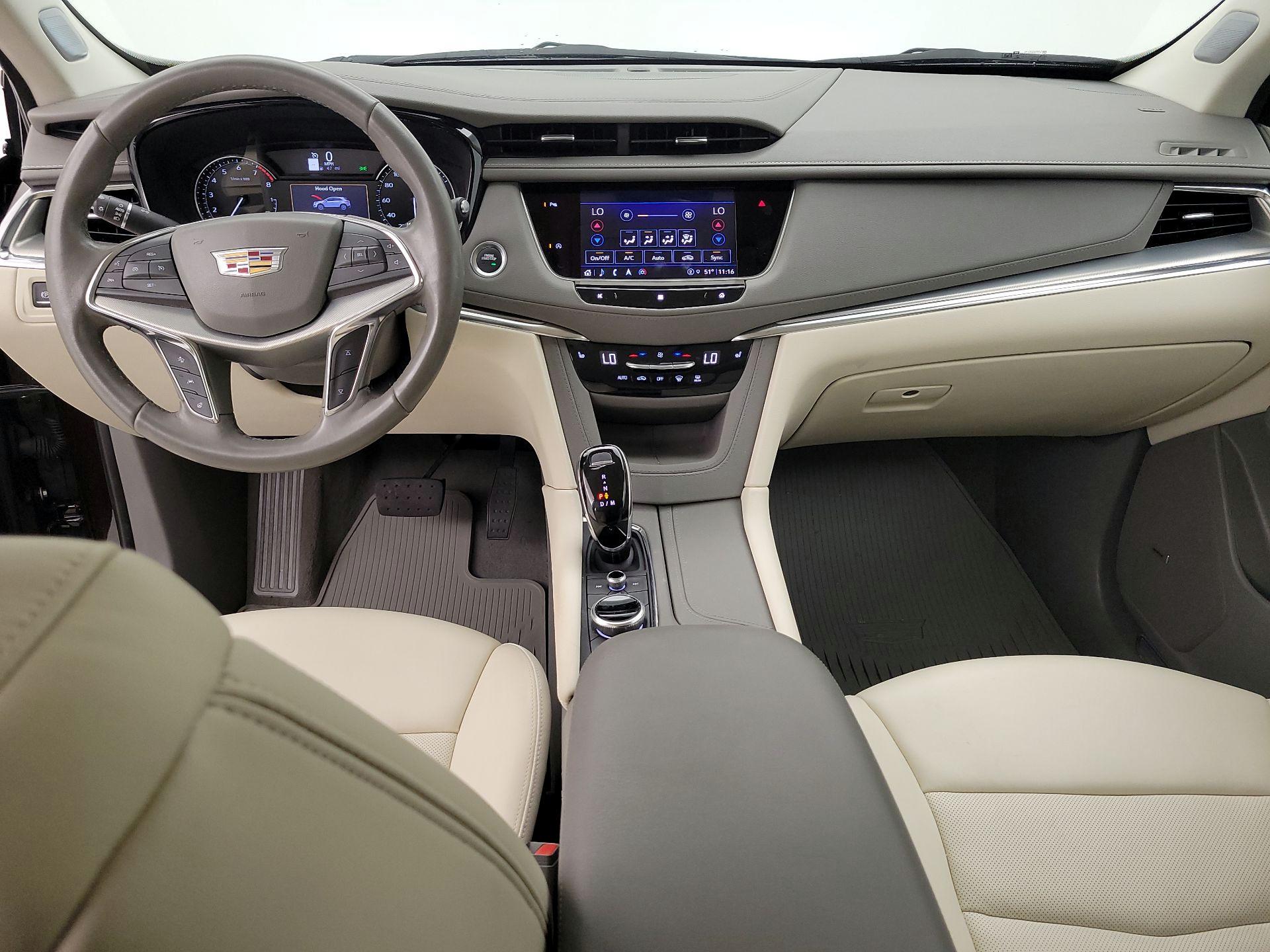 Thumbnail: 2021 Cadillac XT5 - 9