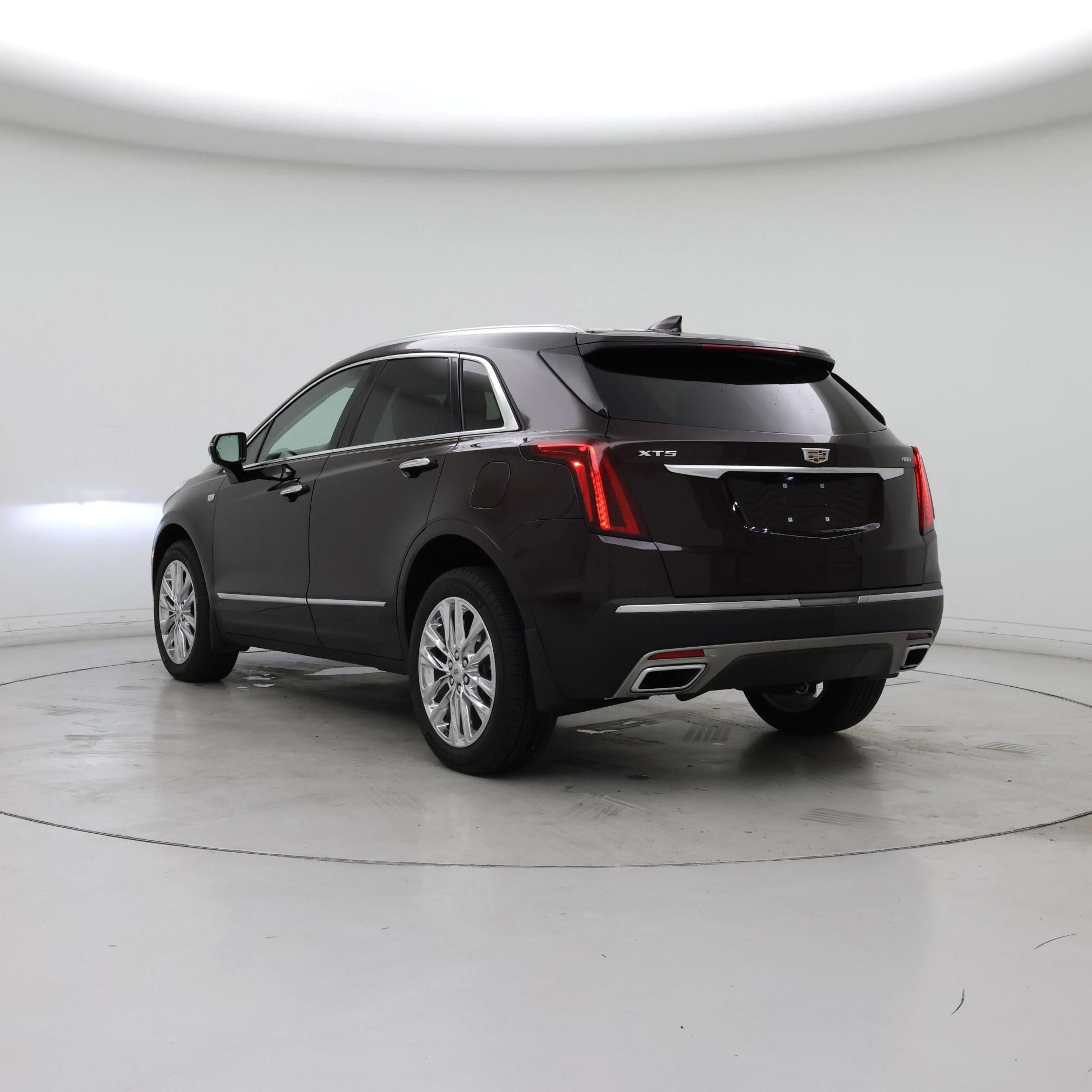 Thumbnail: 2021 Cadillac XT5 - 2