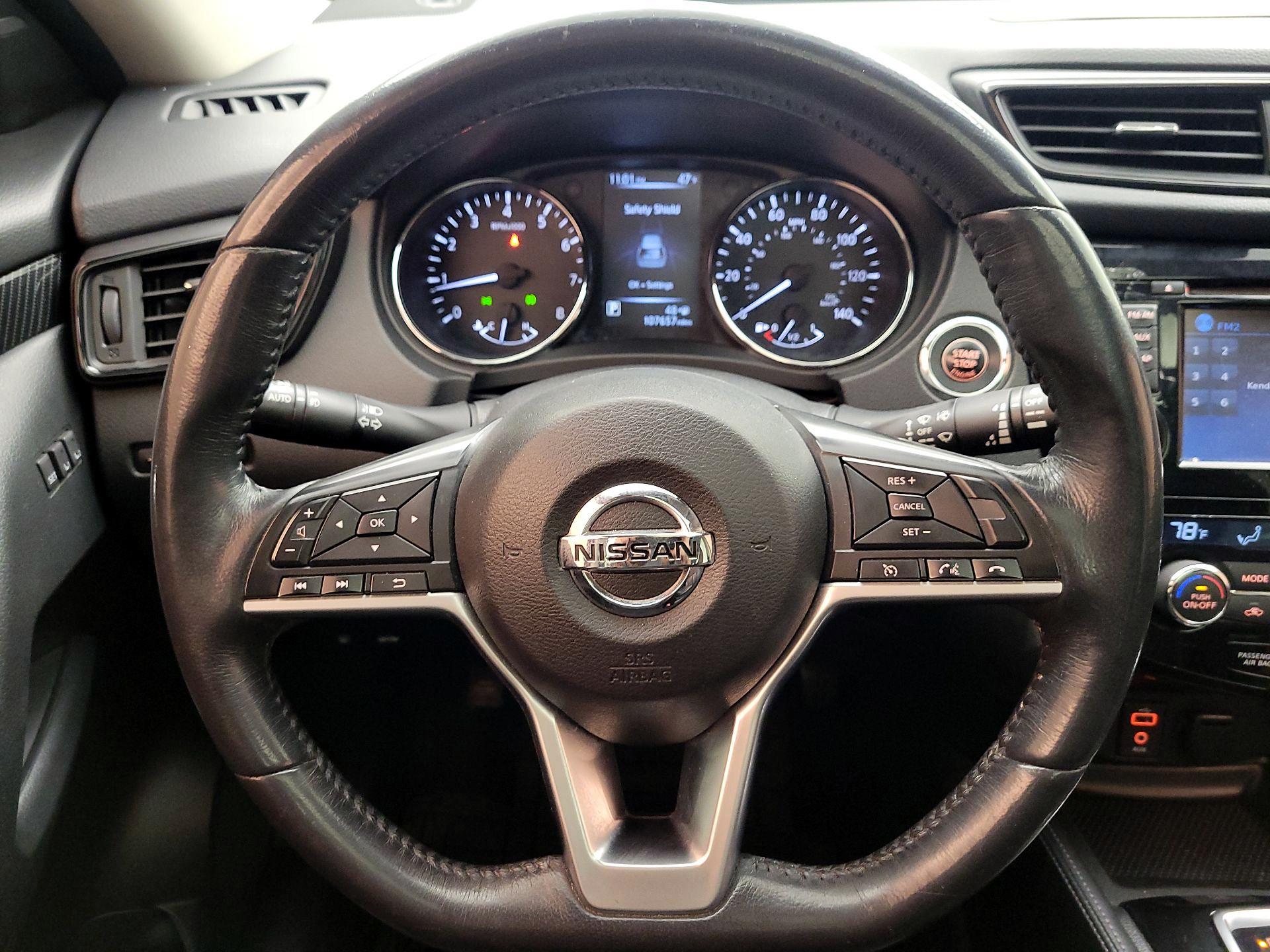 Thumbnail: 2017 Nissan Rogue - 10