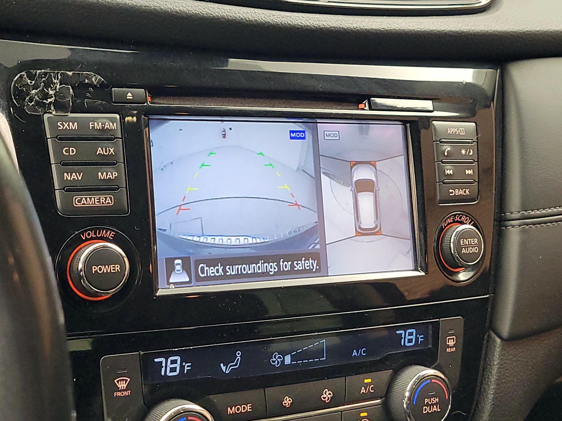 Thumbnail: 2017 Nissan Rogue - 14