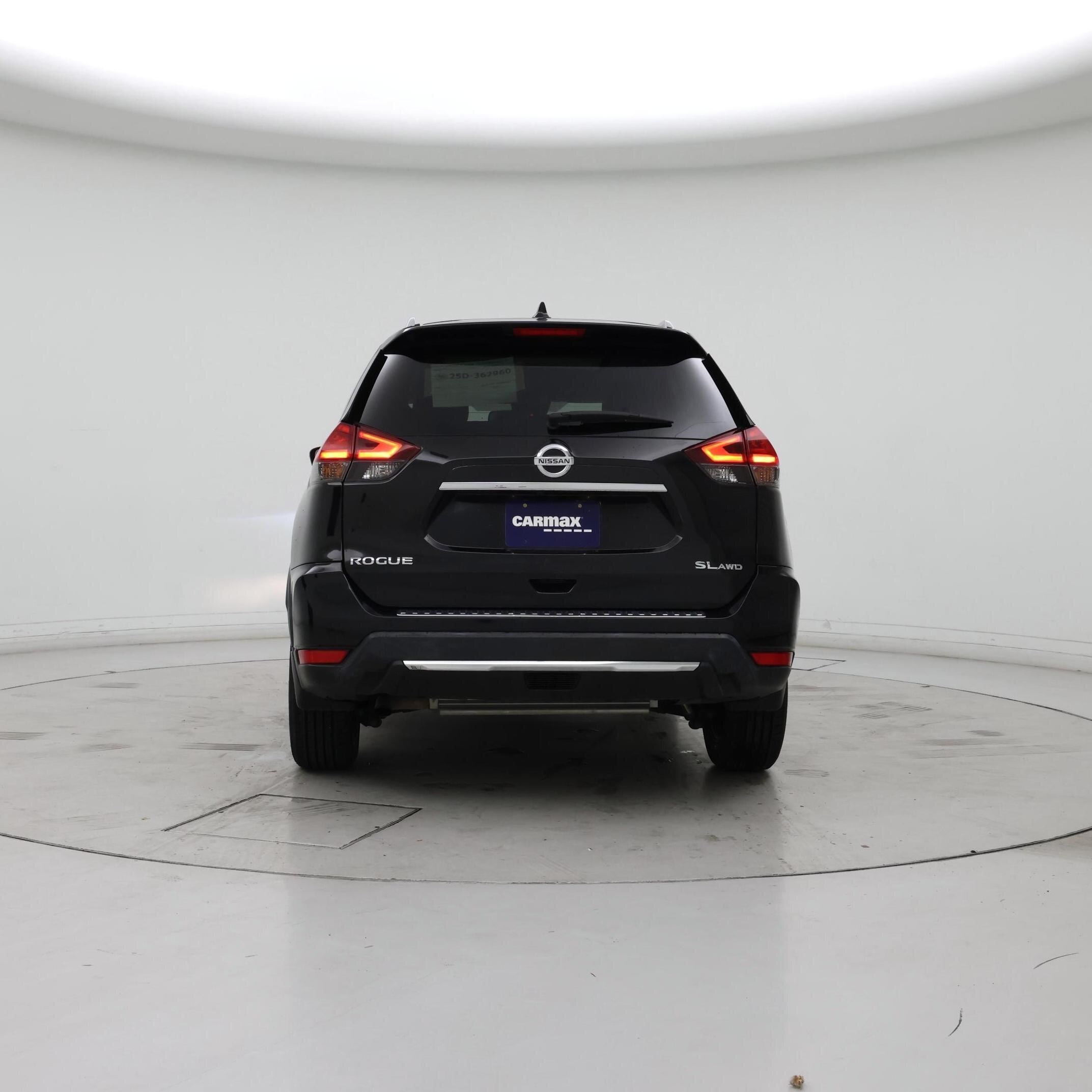 Thumbnail: 2017 Nissan Rogue - 6