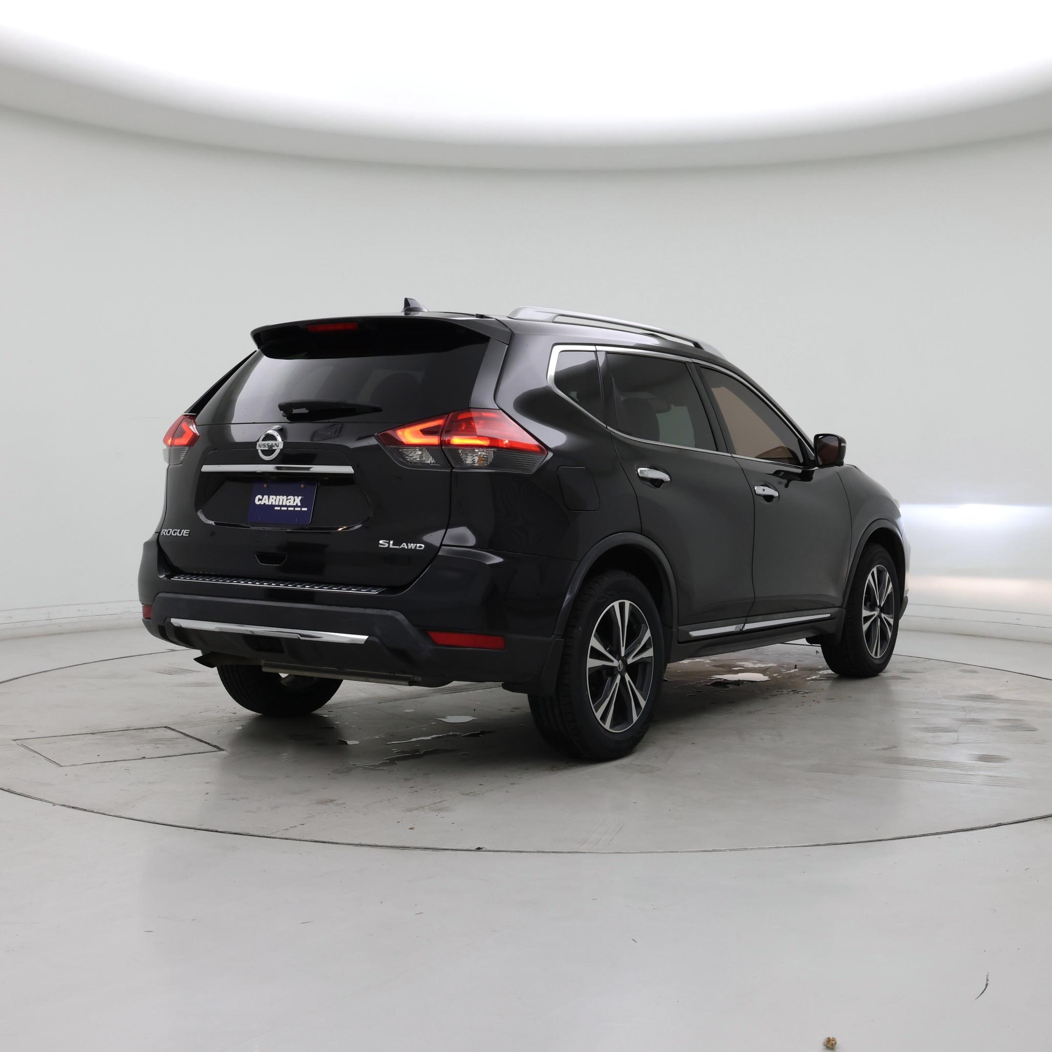 Thumbnail: 2017 Nissan Rogue - 8