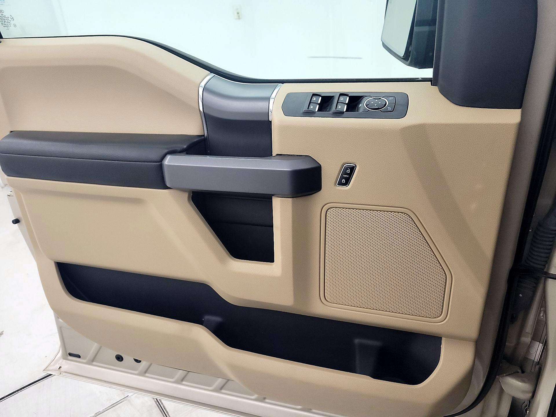 Thumbnail: 2017 Ford F-150 - 12