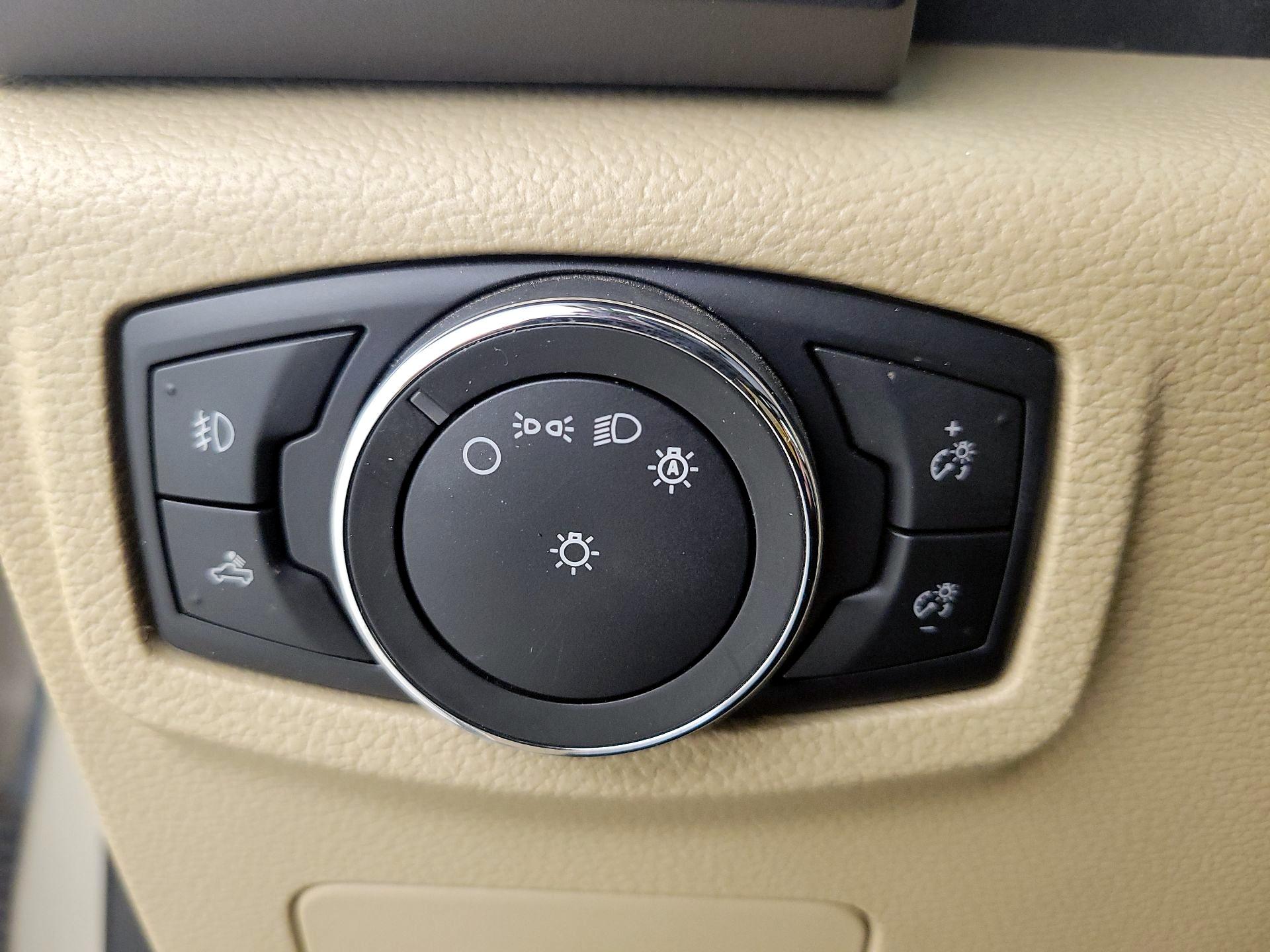 Thumbnail: 2017 Ford F-150 - 13