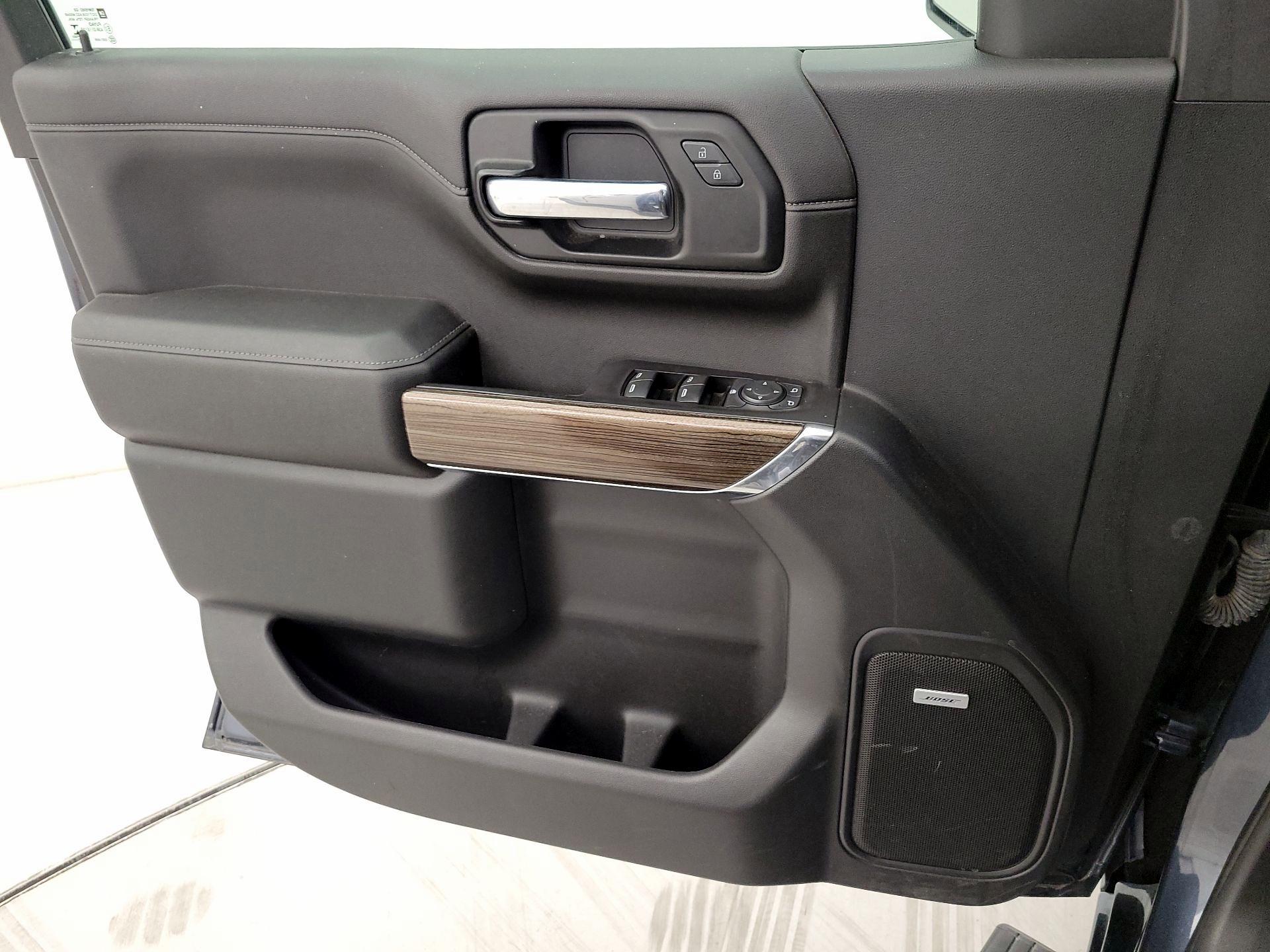 Thumbnail: 2020 Chevrolet Silverado 1500 - 12