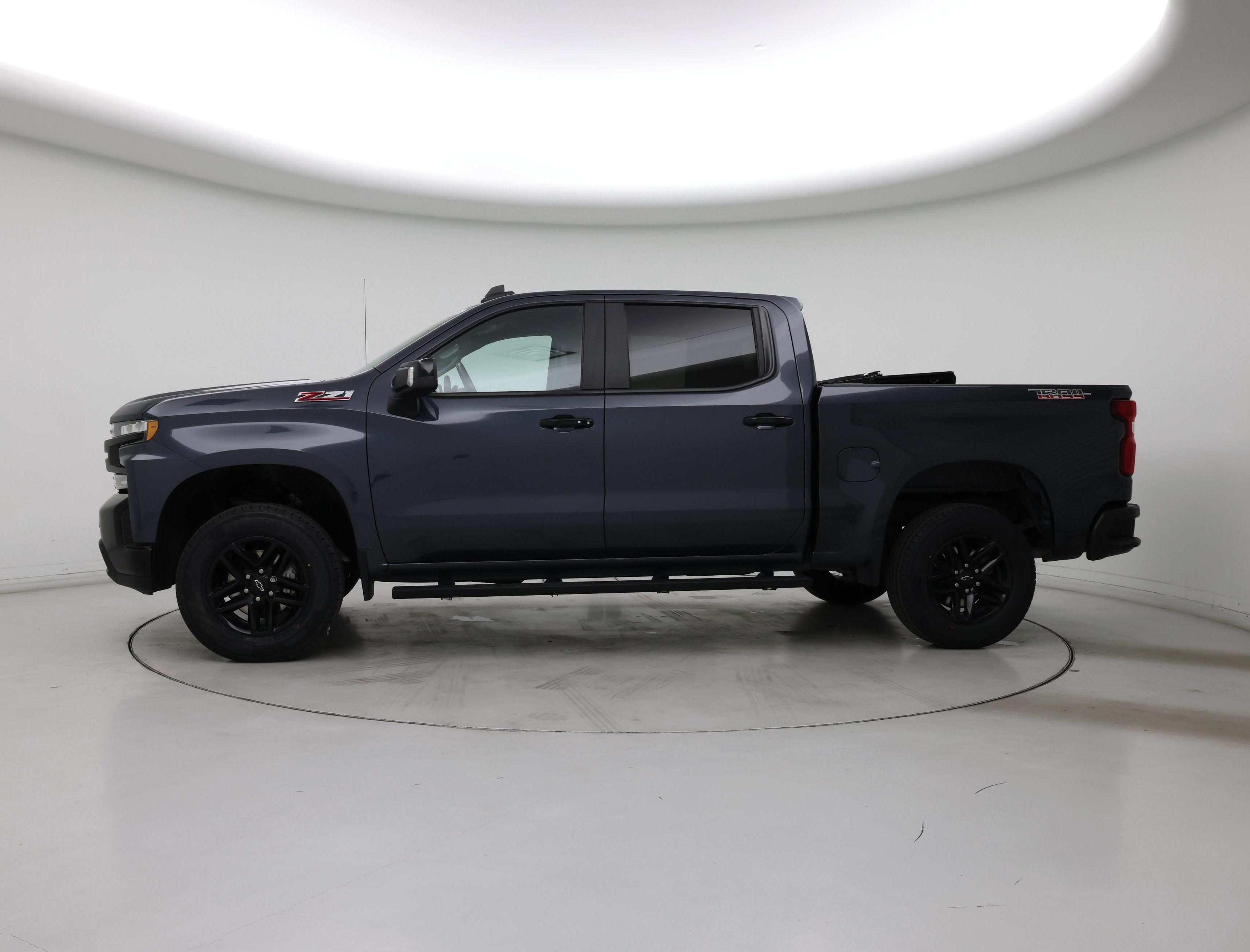 Thumbnail: 2020 Chevrolet Silverado 1500 - 3